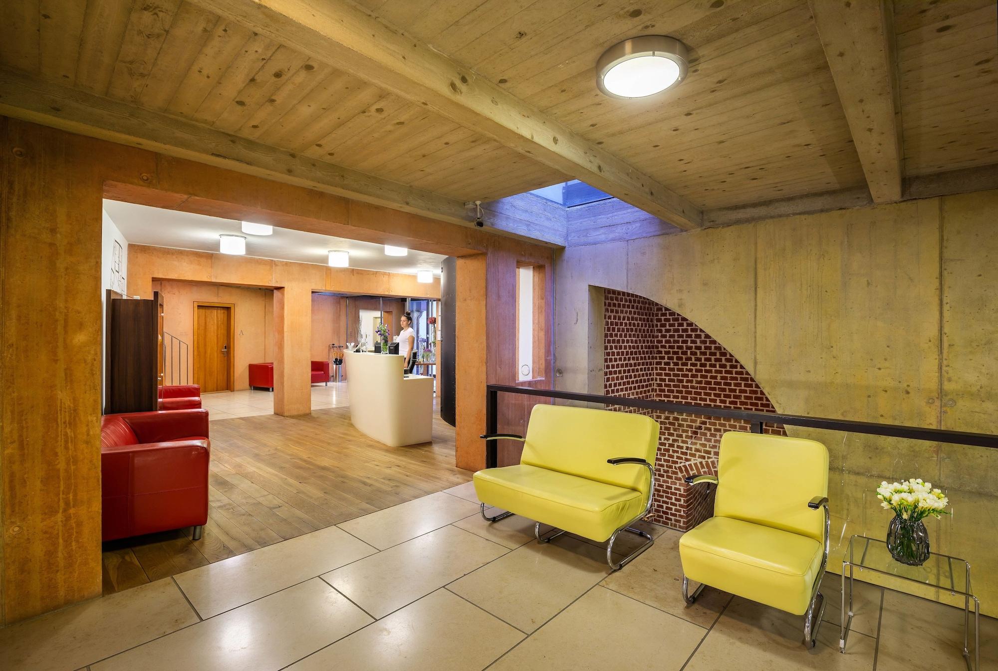 Vista Lobby Bellevue Hotel Benešov