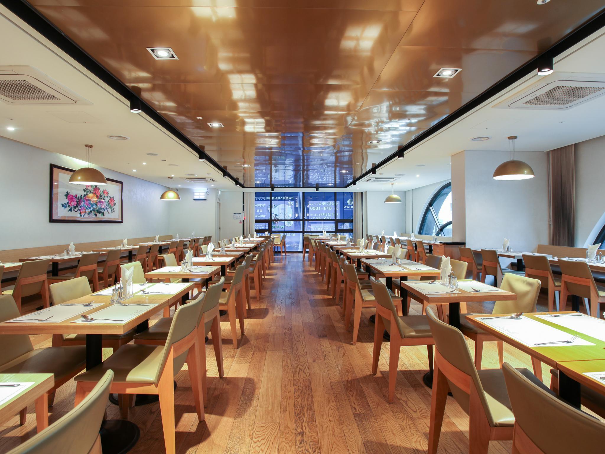 Restaurant Crown Harbor Hotel Busan
