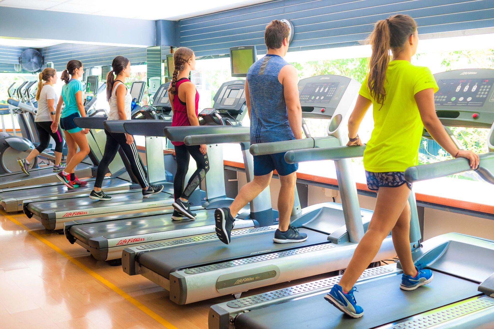 Instalaciones Recreativas Roosevelt Hotel & Suites