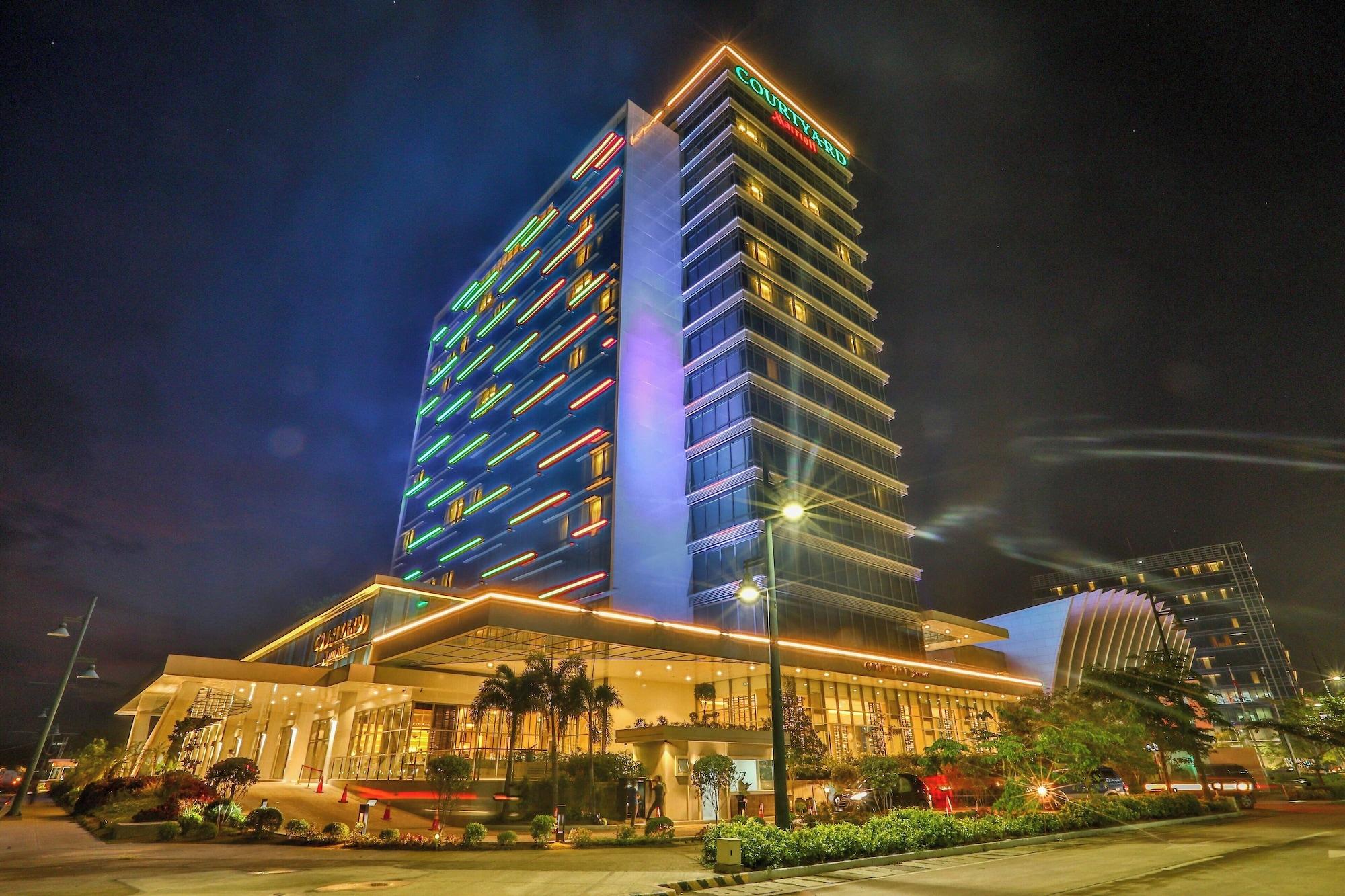 Vista Exterior Courtyard by Marriott Iloilo