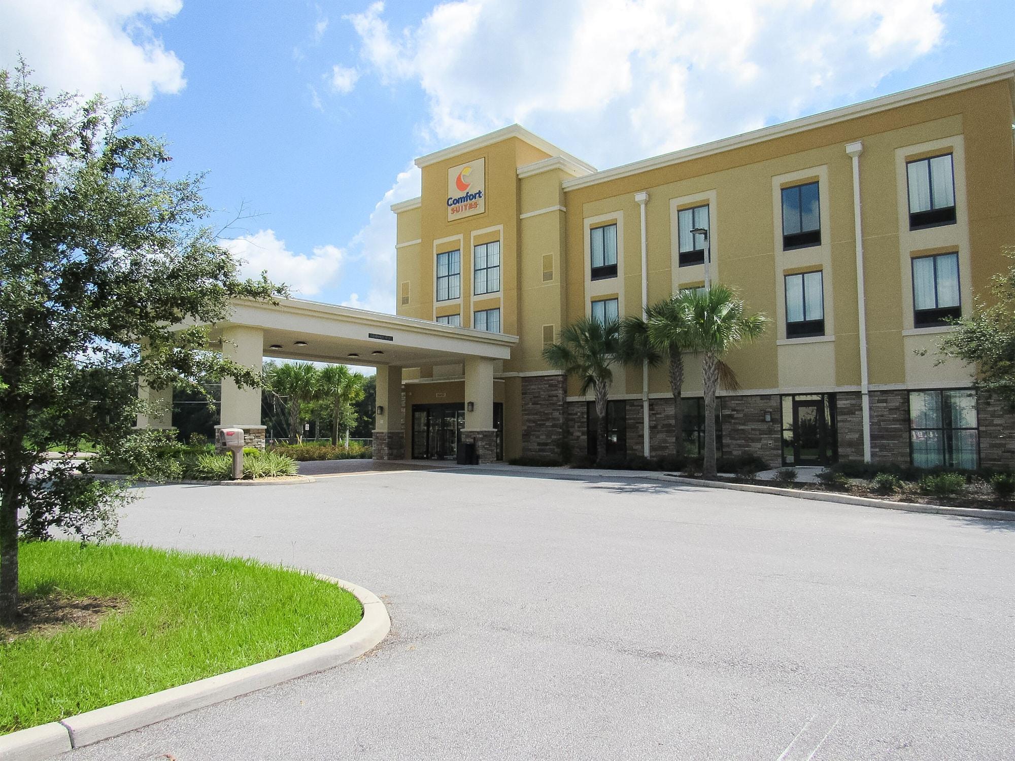 Vista Exterior Comfort Suites Dunnellon near Rainbow Springs