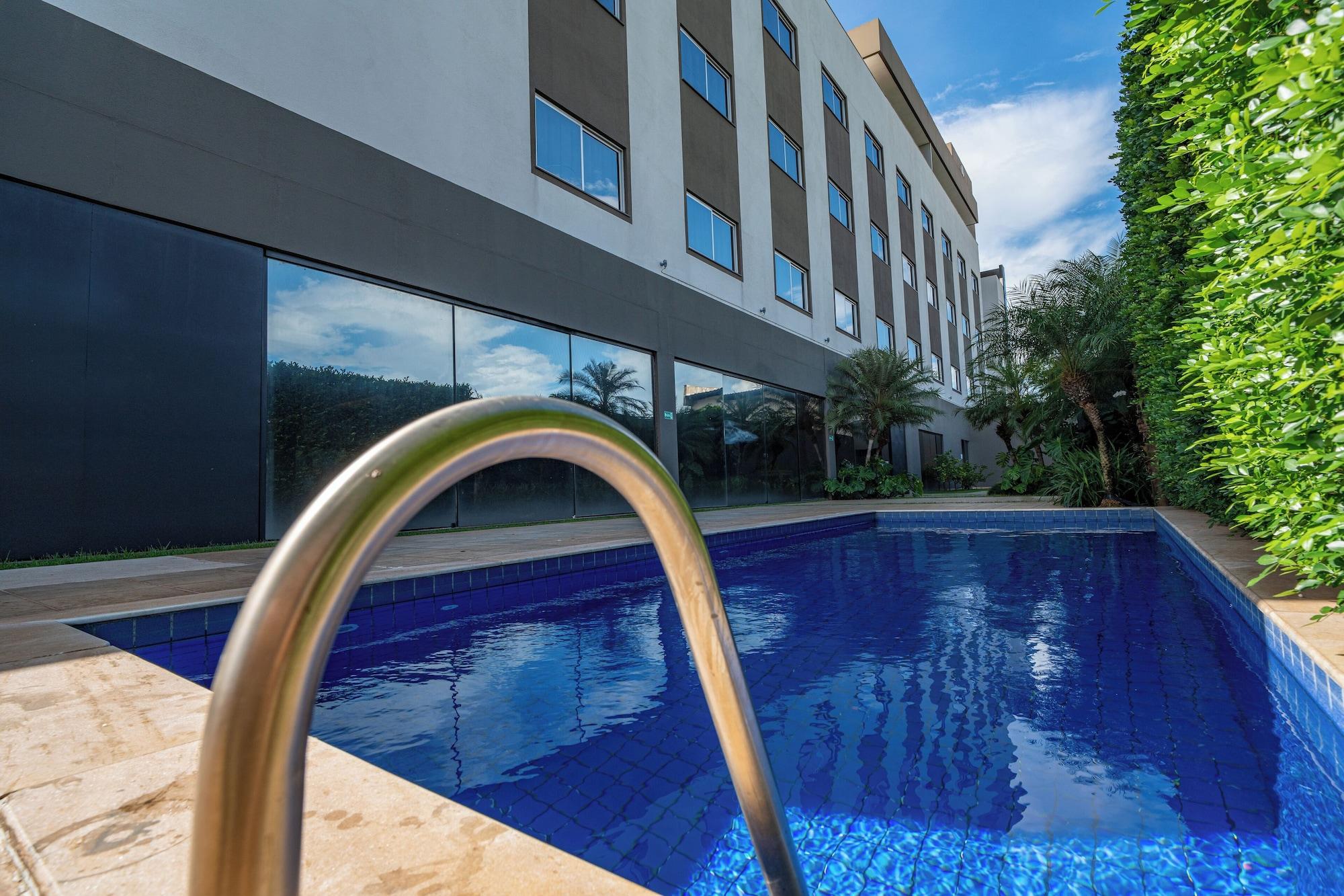 Vista Piscina Catuai Hotel