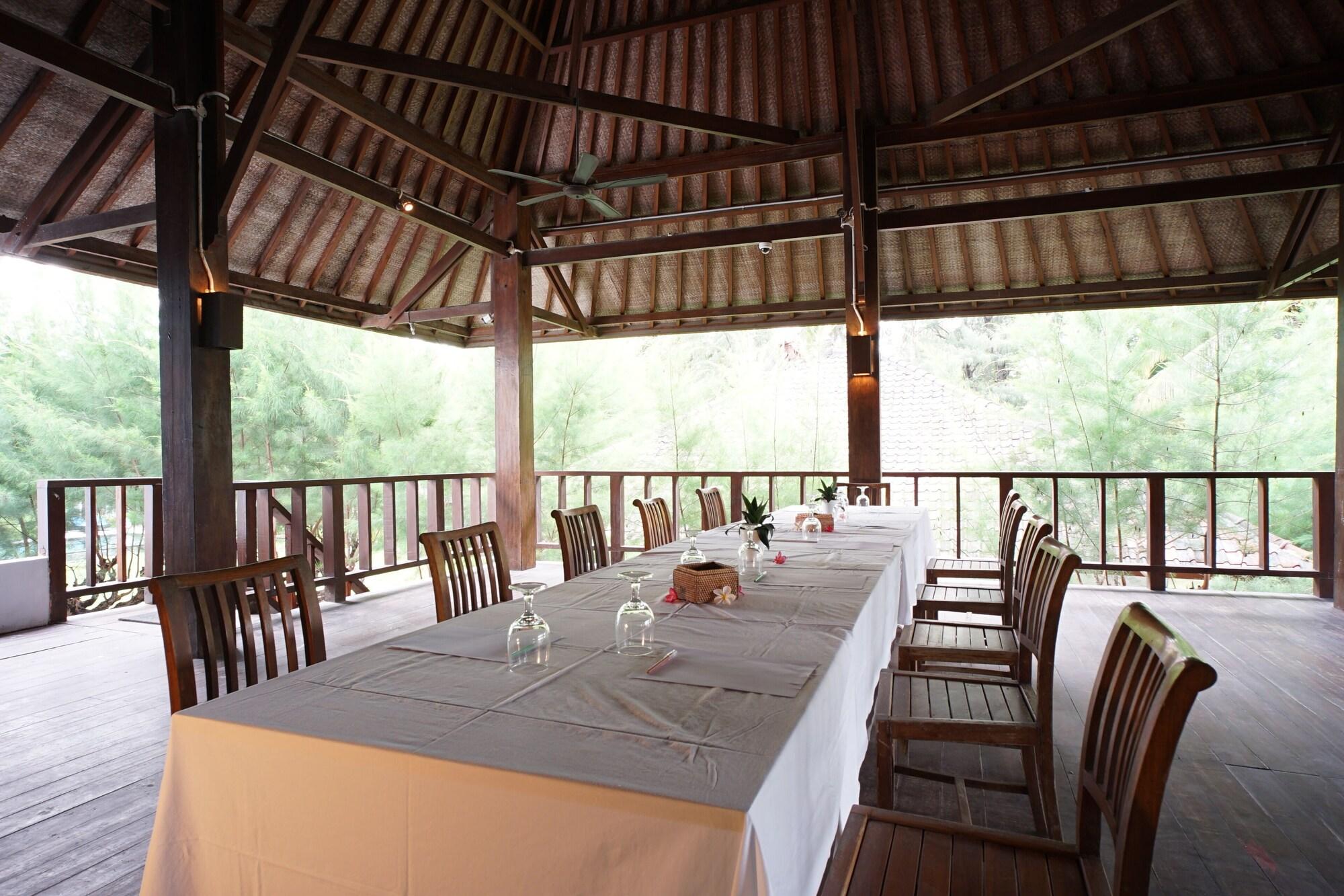 Sala de Reuniones Royal Regantris Villa Karang