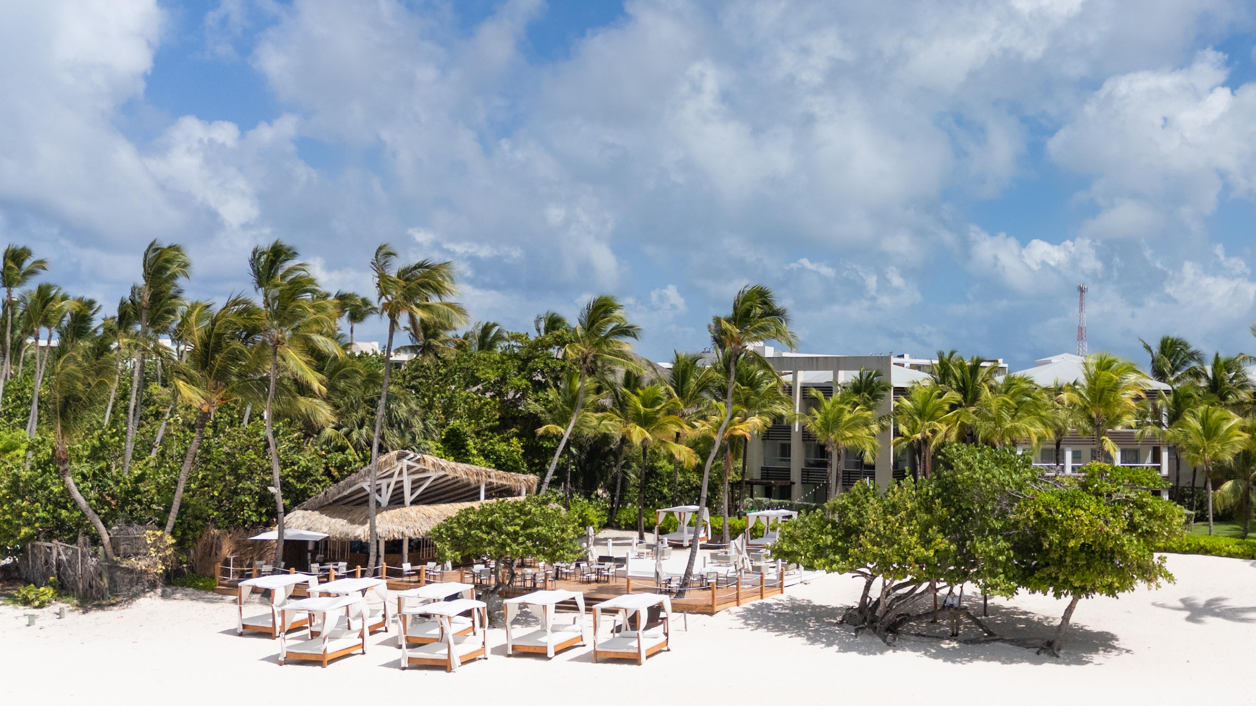 Vista Exterior Bakour Punta Cana Suites