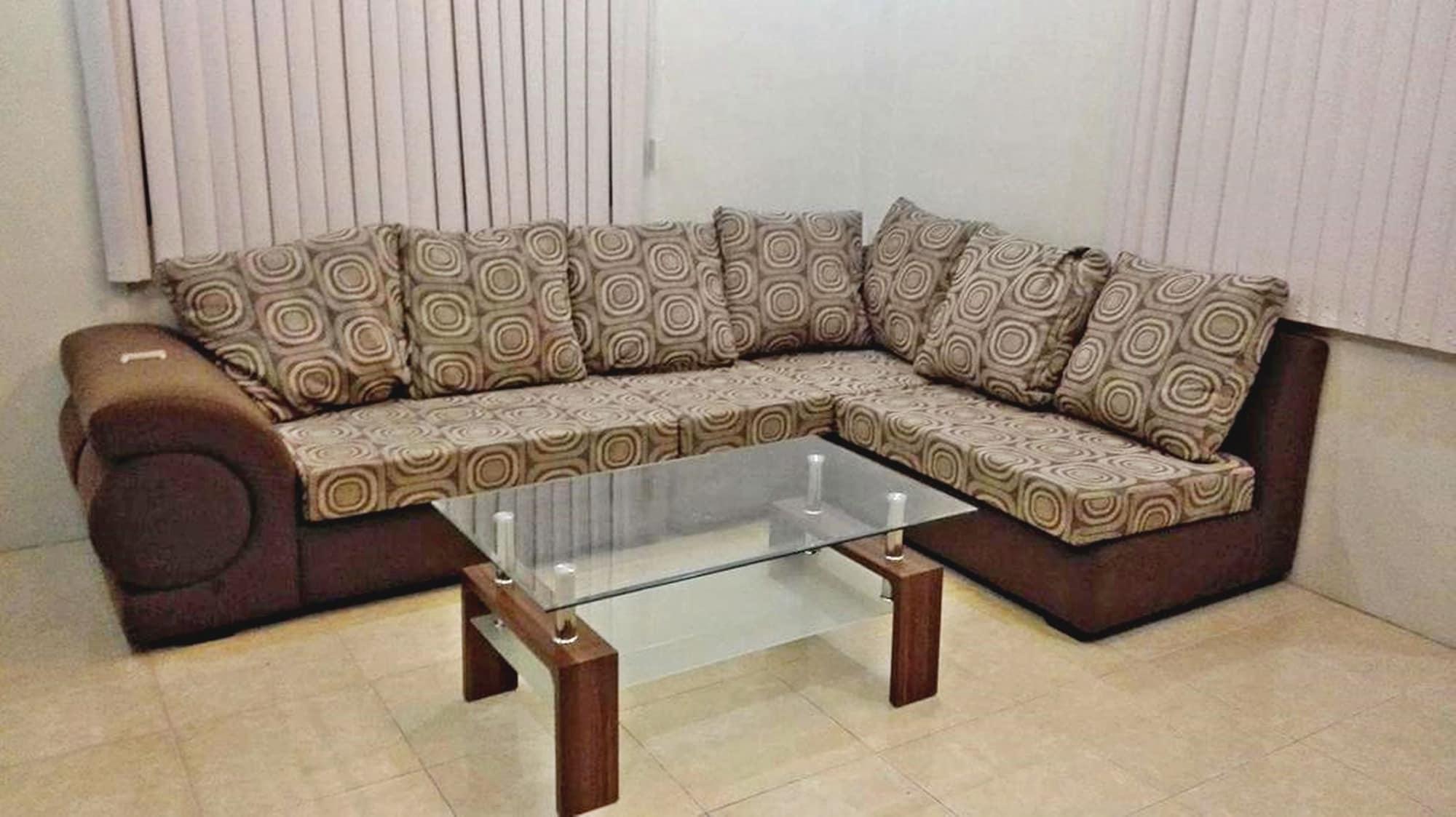 Vista Lobby Hidaway