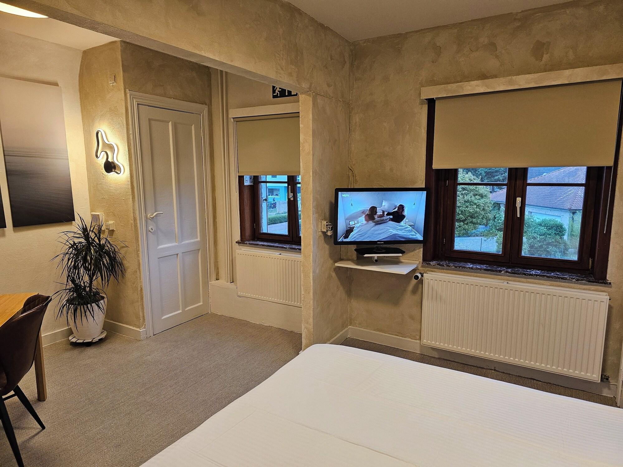 Varios Hotel Westendia