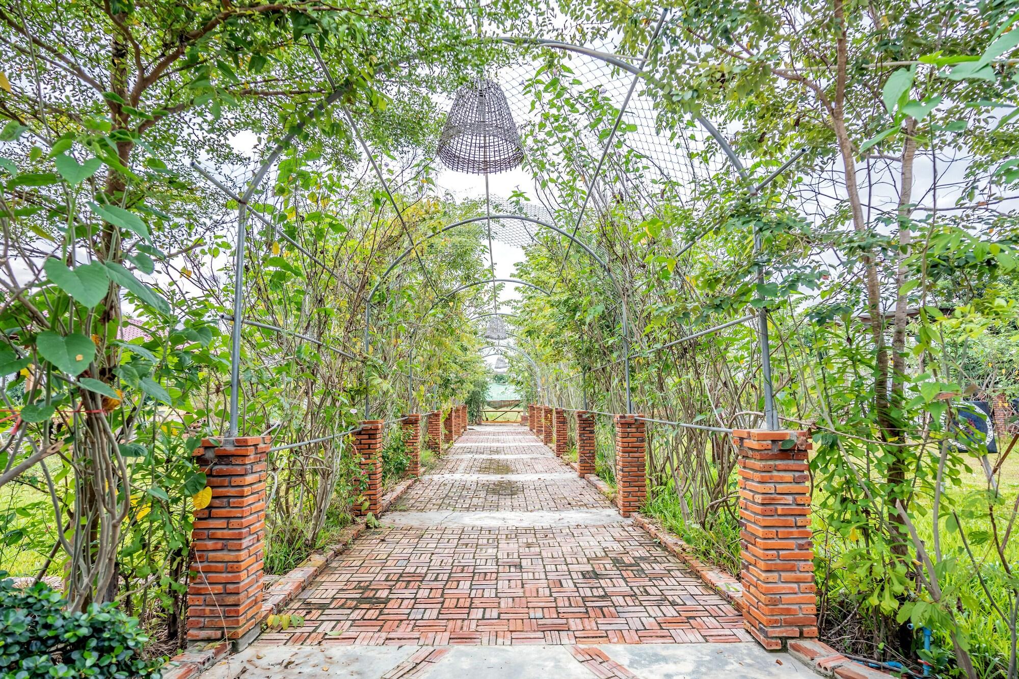 Vista Exterior Bat Rice Resort