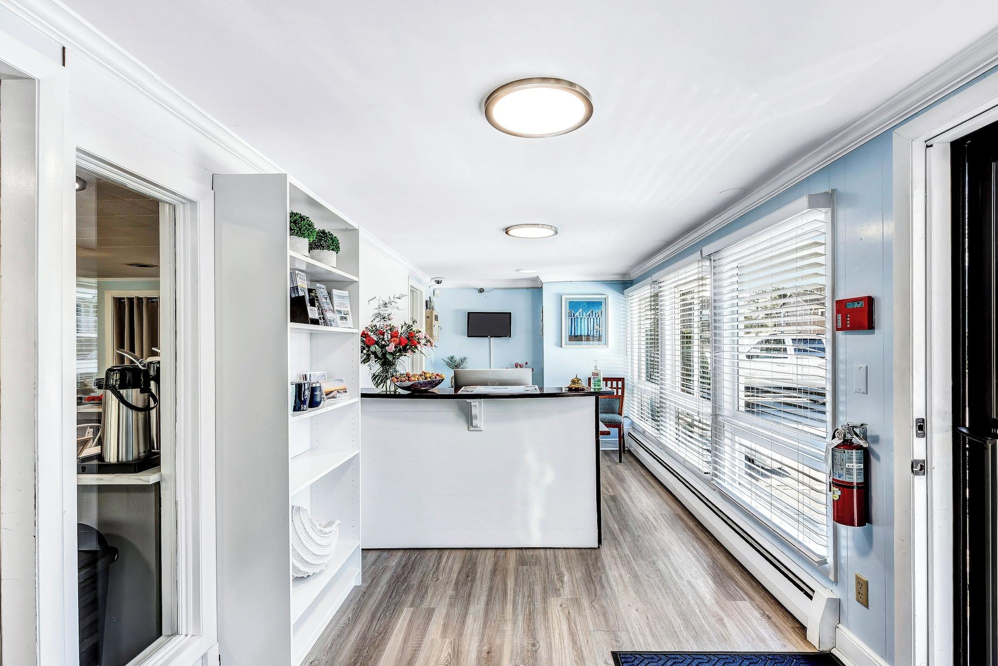 Vista Lobby Ocean Breeze Motel