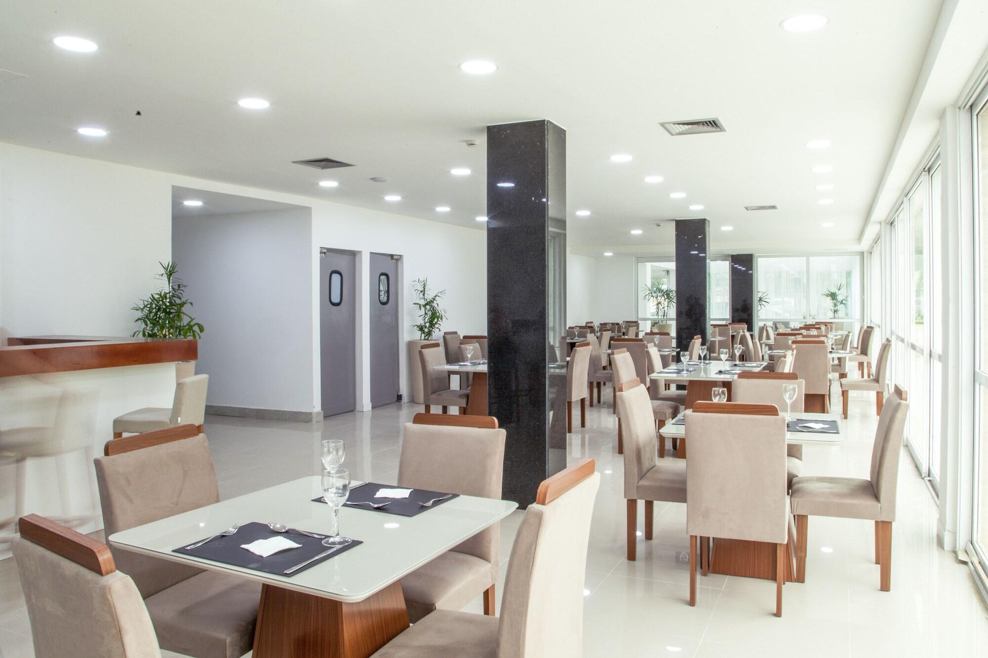 Restaurant ATH Hotel - Américas Townhouse