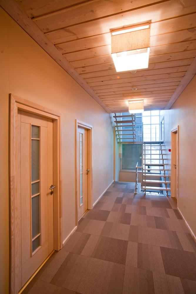 Vista Lobby Golfa Klubs Reinis