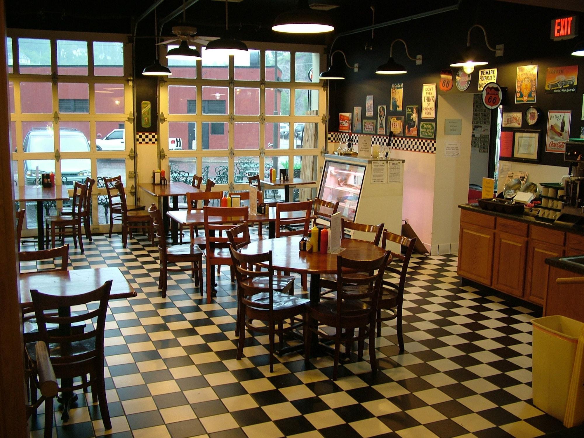 Bar/Salón Martin & Mason Hotel