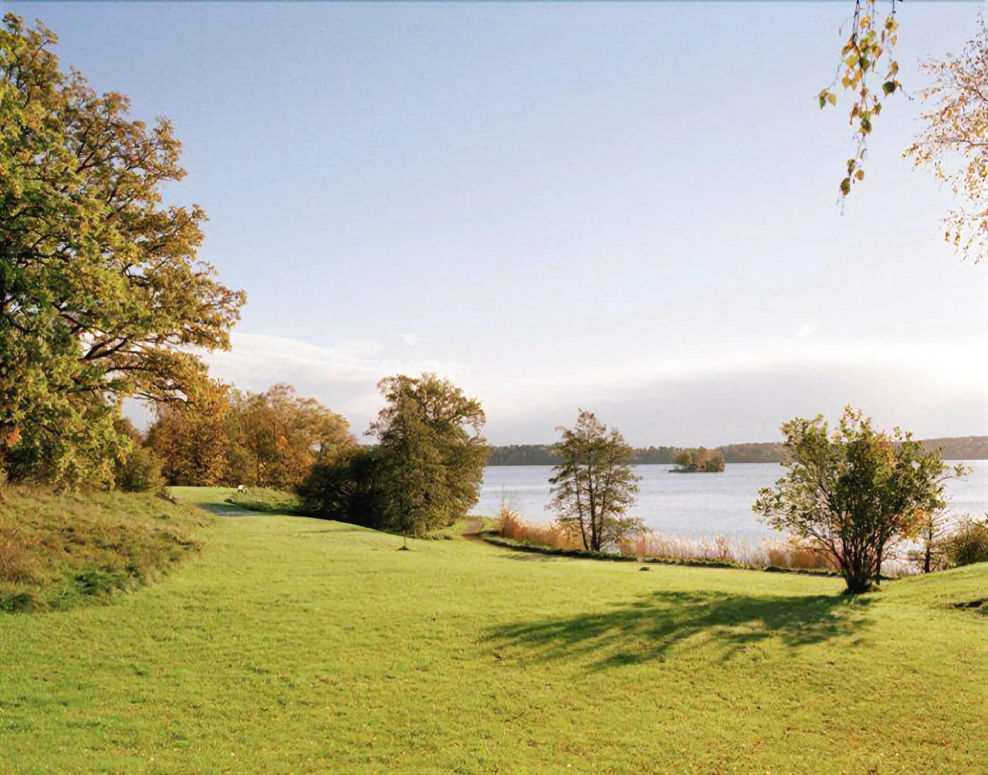 Varios Skogshem & Wijk