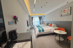 Alojamiento - Qin Mengli Hotel