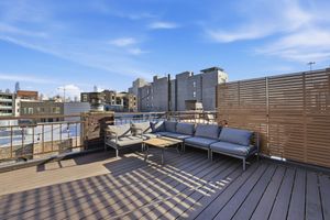 Alquiler Vacacional - Modern 4-bedroom Townhouse in River West