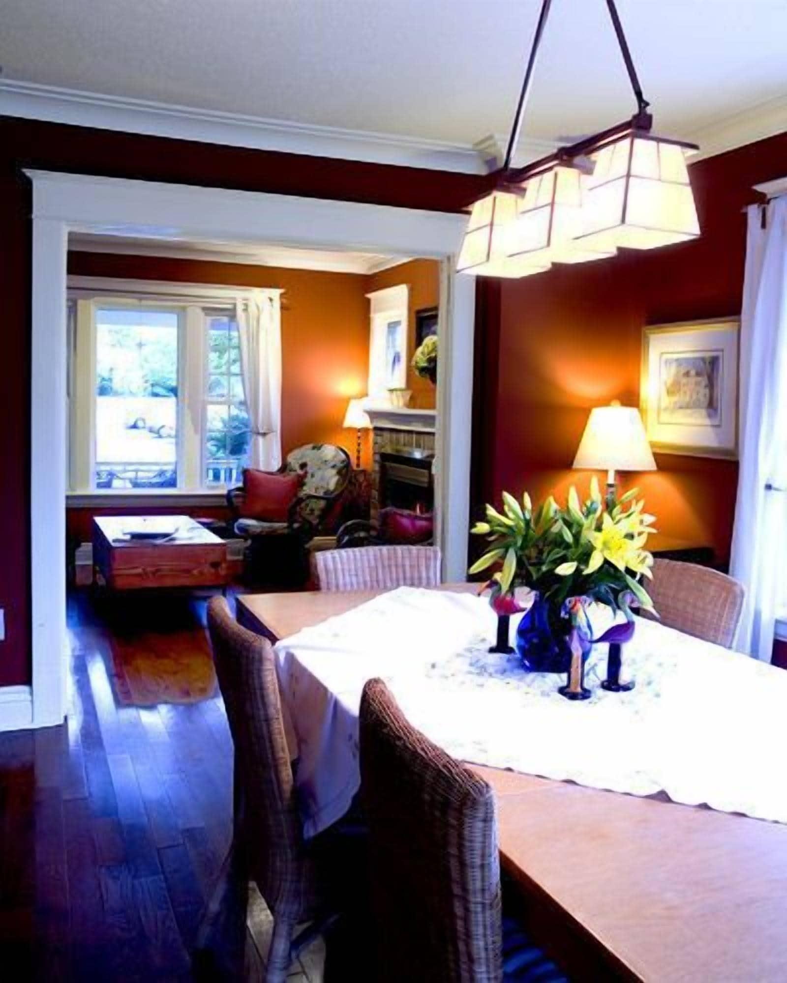 Restaurant Simcoe Suites on the Henley B&B