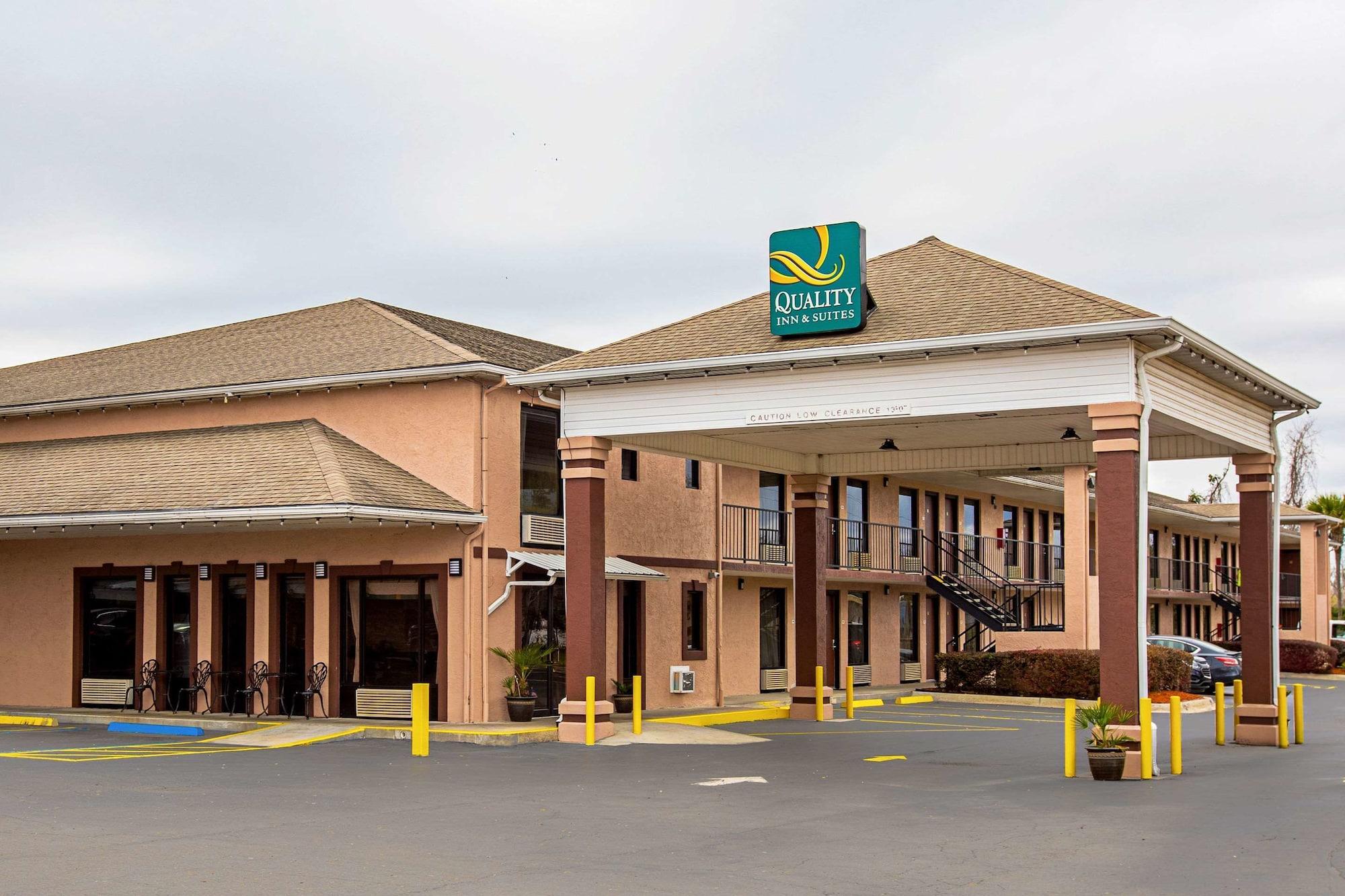 Vista Exterior Quality Inn & Suites Live Oak I-10 Exit 283