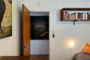 Alquiler Vacacional - Charming 2BR House with Lush Backyard & Office