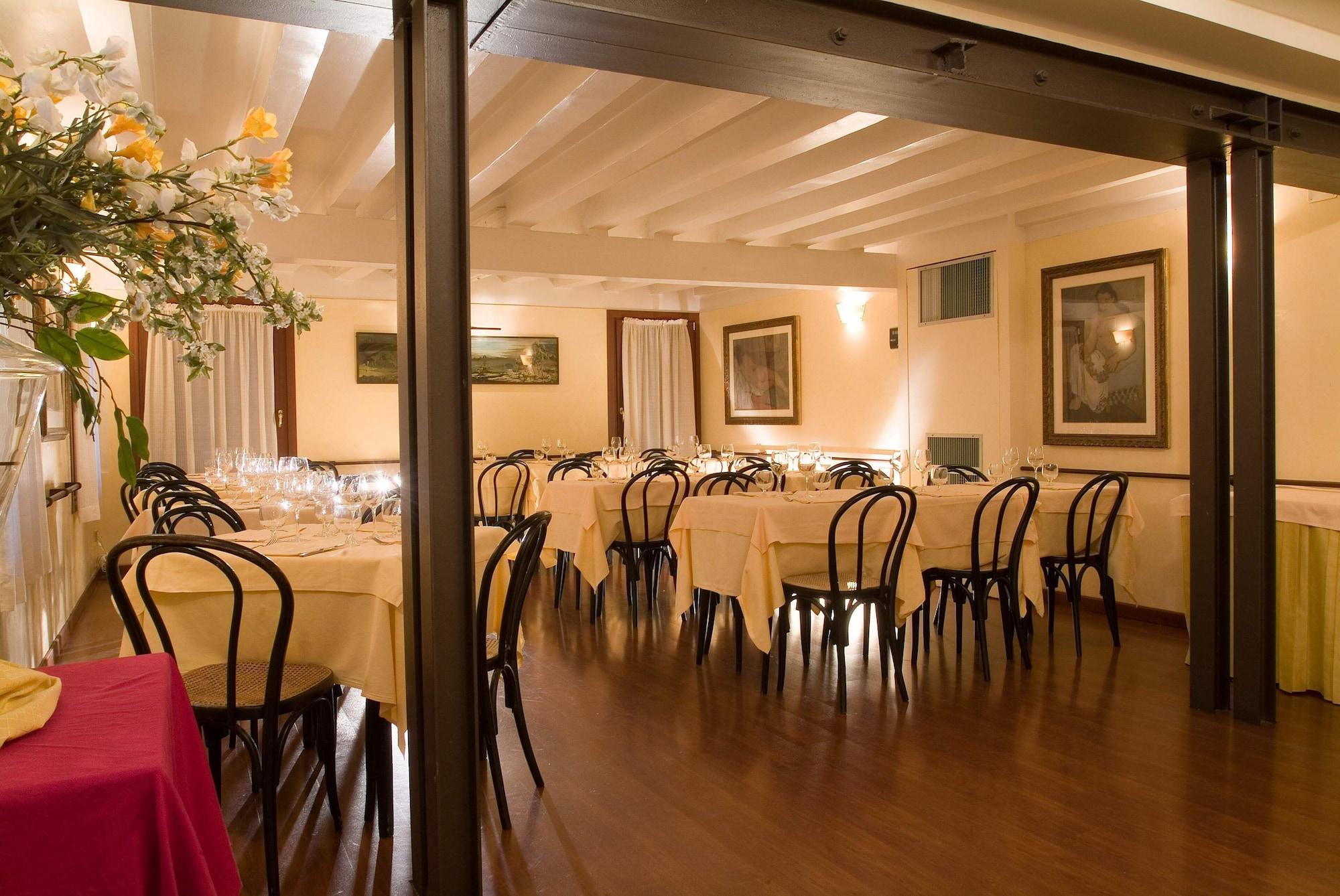 Sala de Reuniones All’Angelo Art Hotel