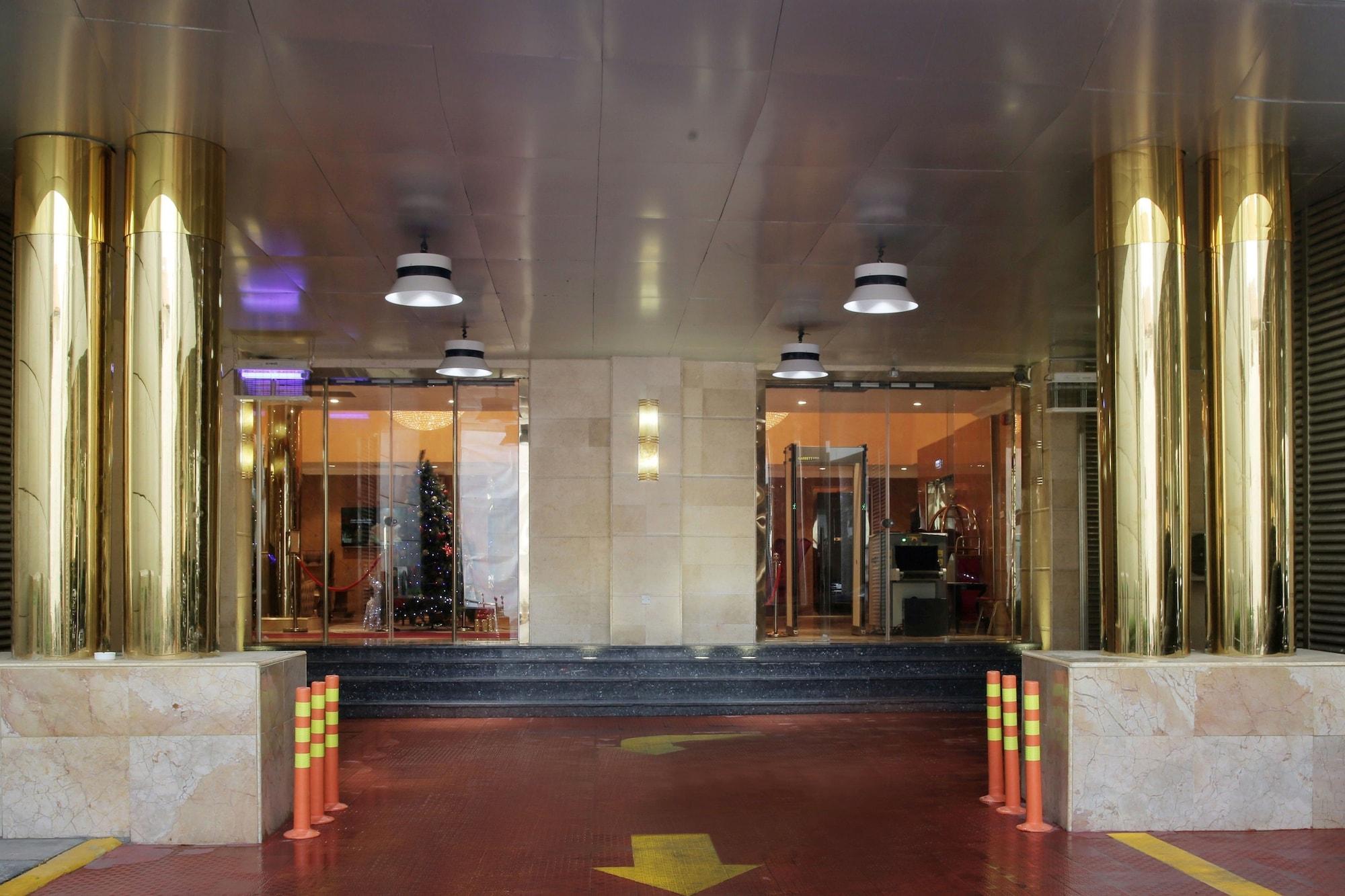 Vista Exterior BON Hotel Elvis
