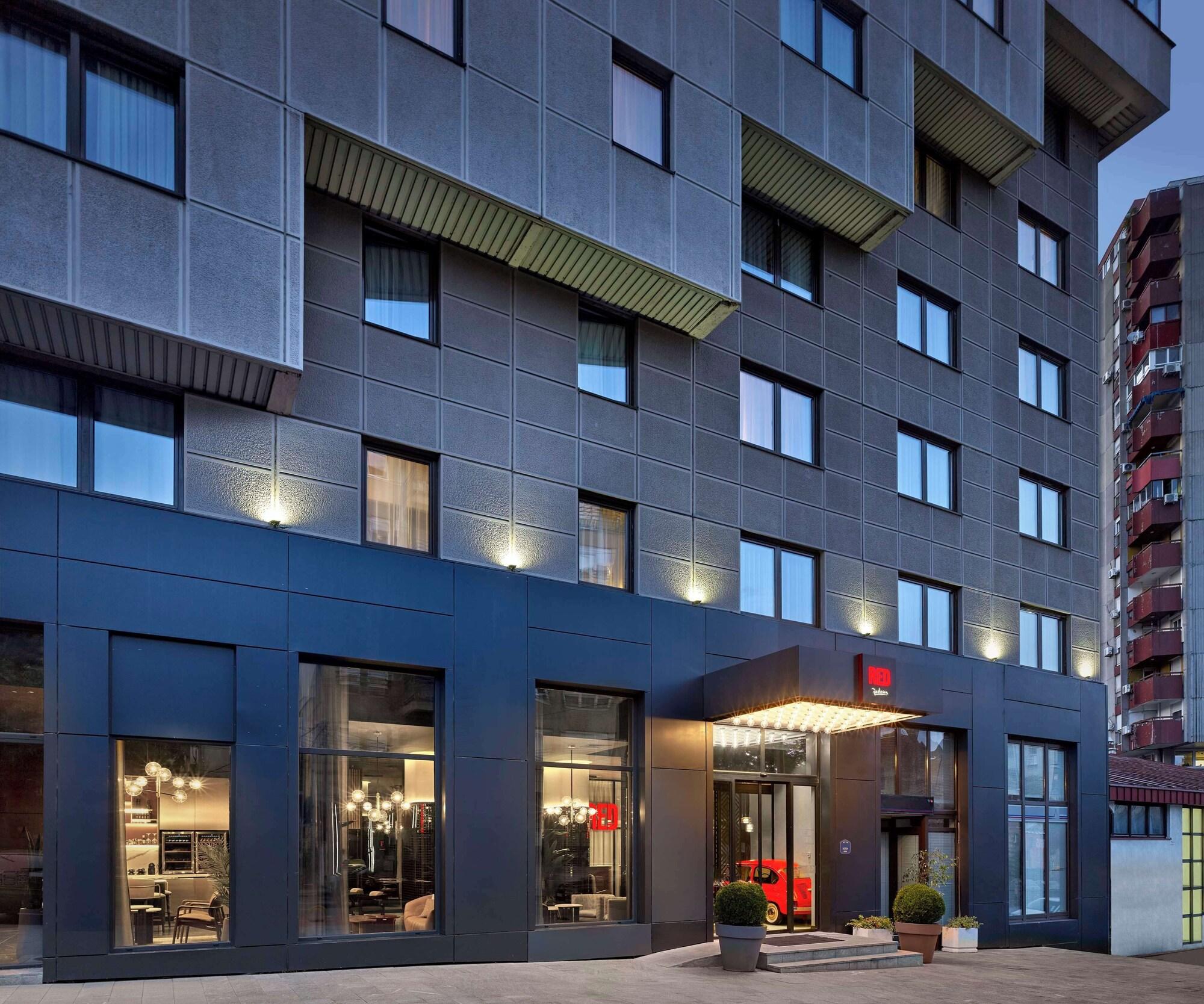 Vista Exterior Radisson RED Belgrade