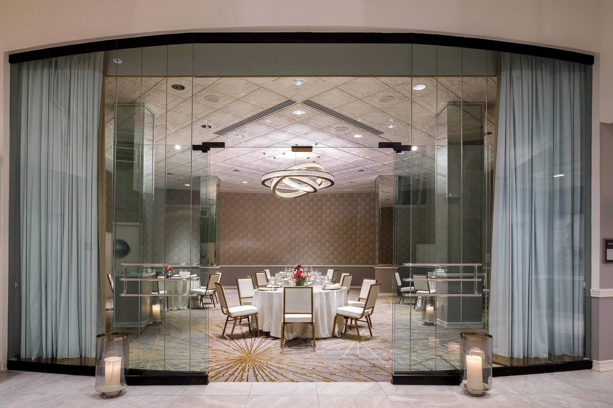 Vista Lobby Hotel Metro, Autograph Collection