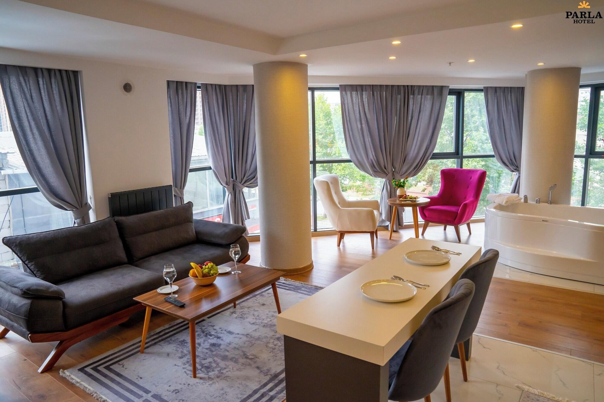 Comodidades del Alojamiento Parla Suite Hotel