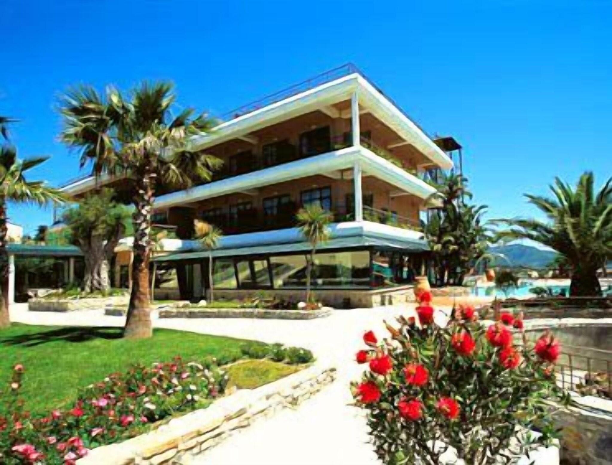 Vista Exterior Hotel Gli Dei