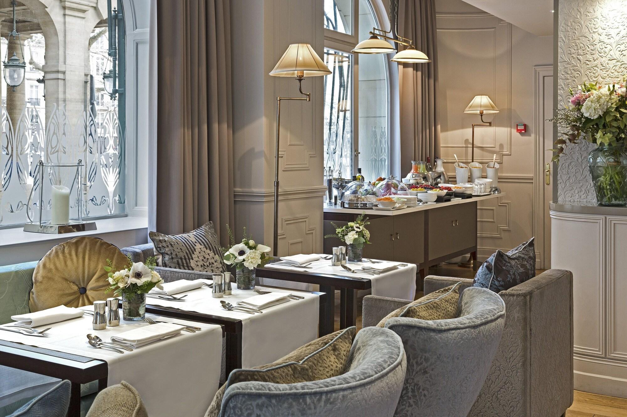 Restaurant La Clef Louvre Paris by The Crest Collection