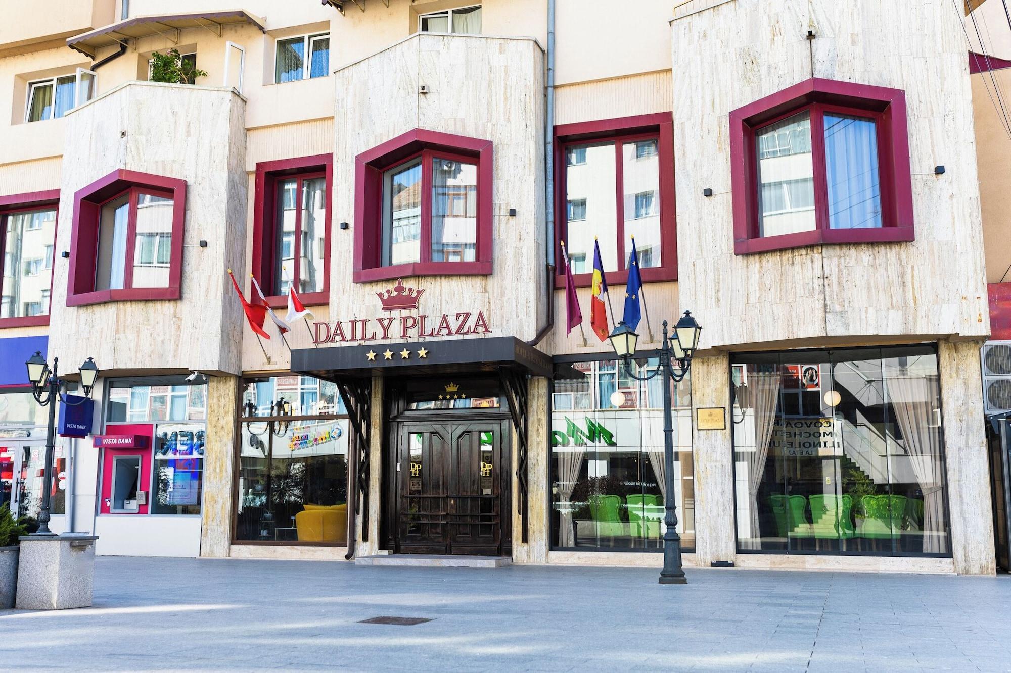 Varios Hotel Daily Plaza