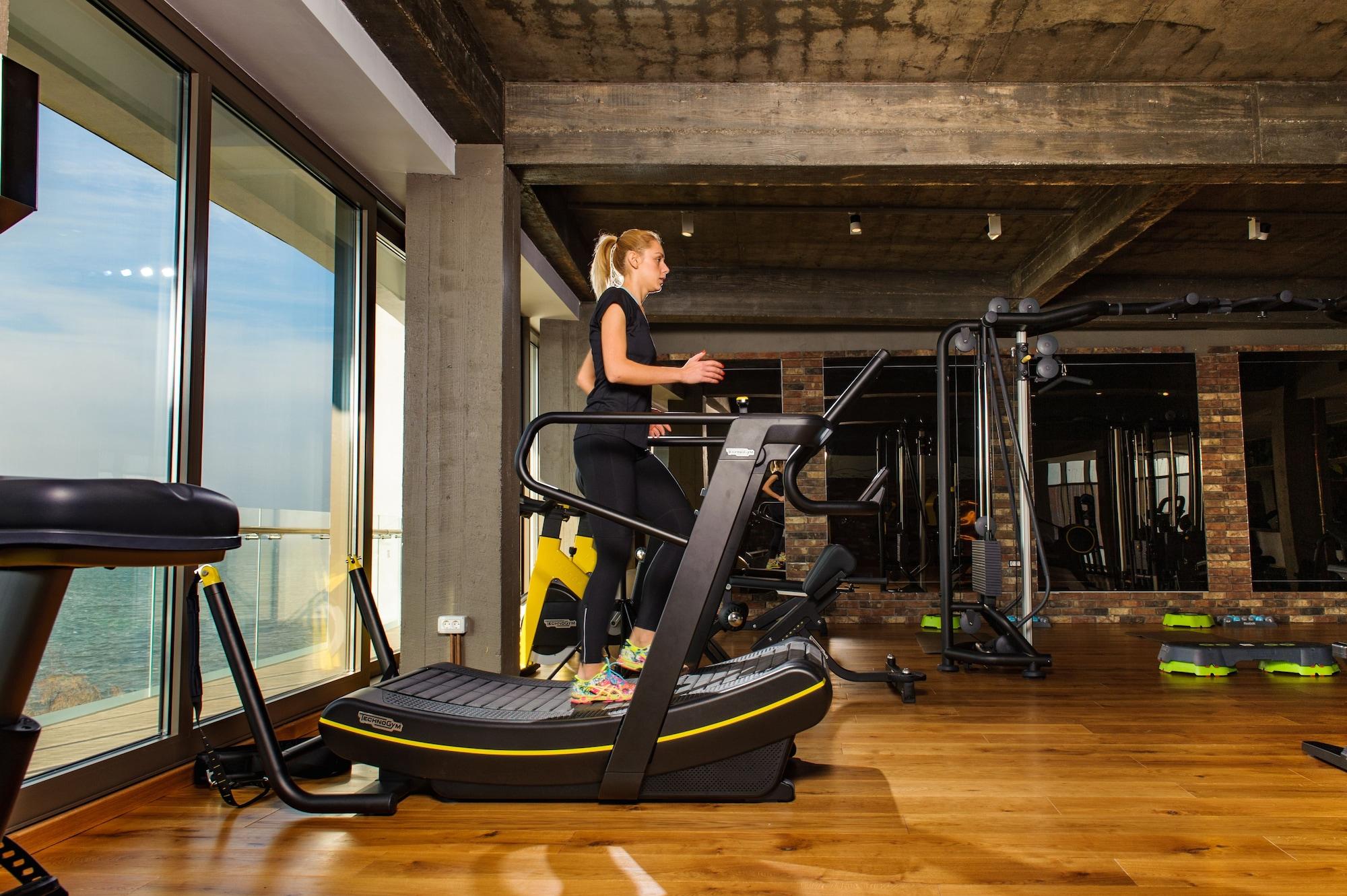 Gimnasio Hotel On Plonge Junior