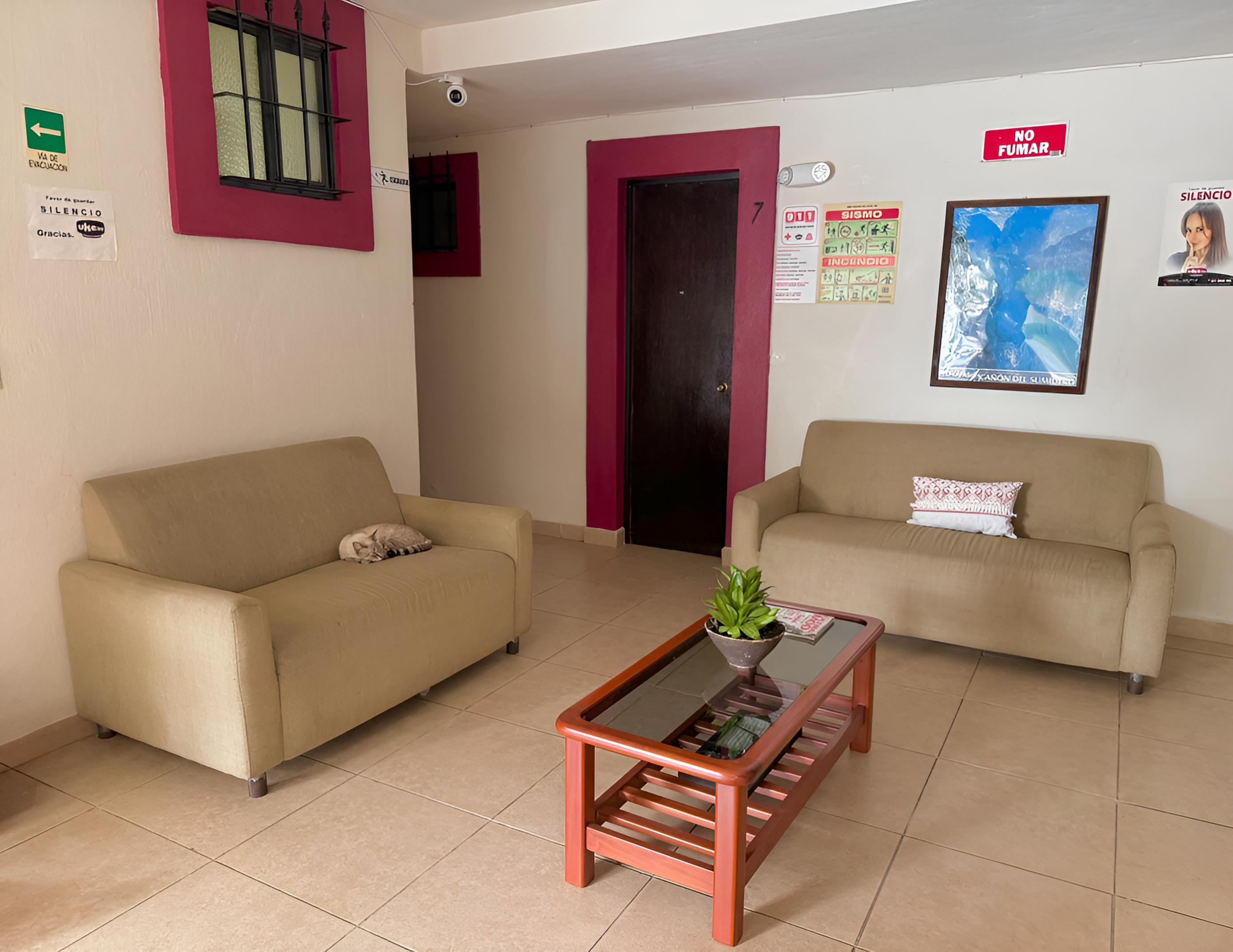 Zona de estar Hotel Uke Inn Terán
