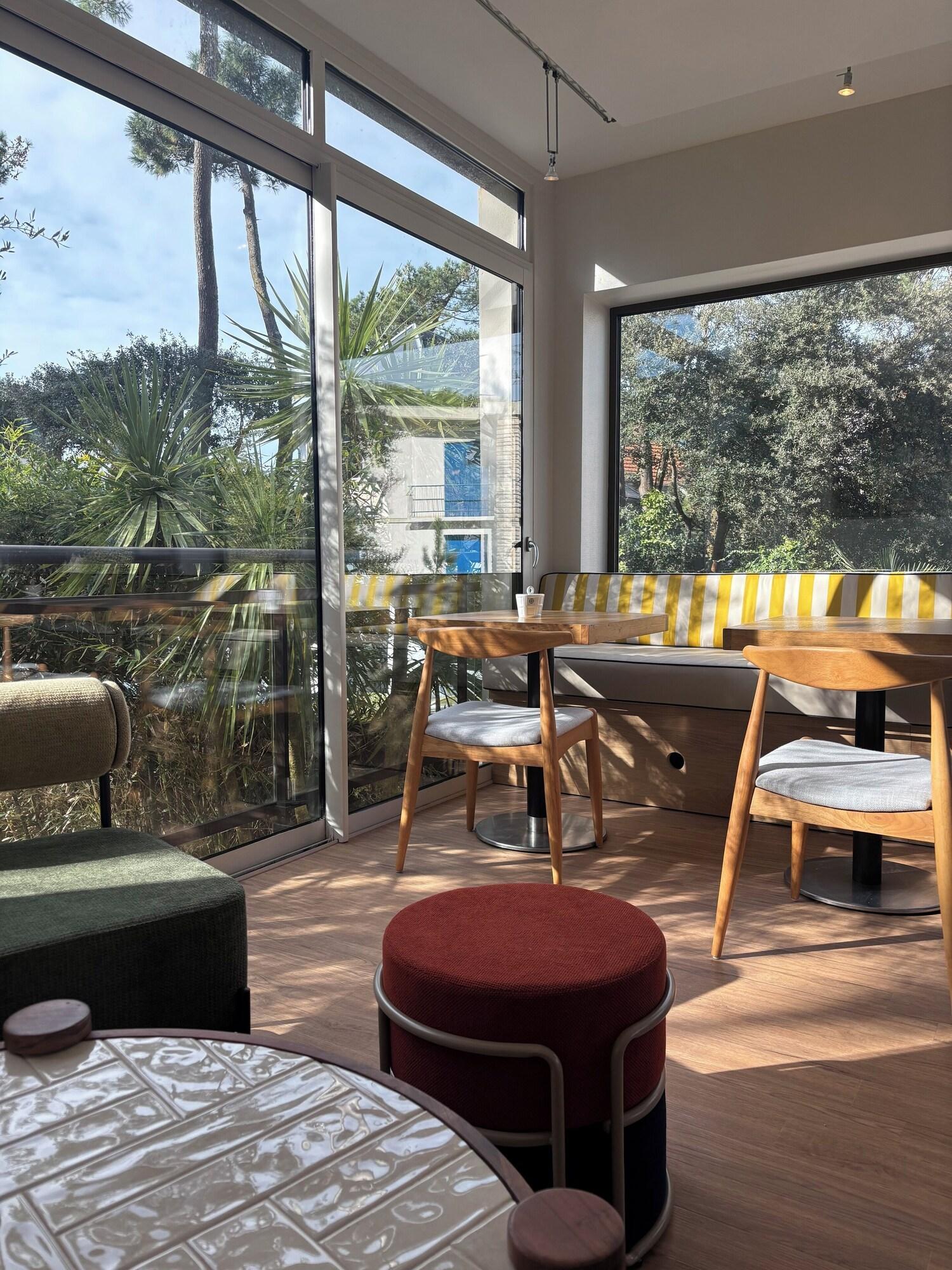 Vista Lobby The Originals Boutique, Hôtel La Villa Ouest & Spa, Royan Plage