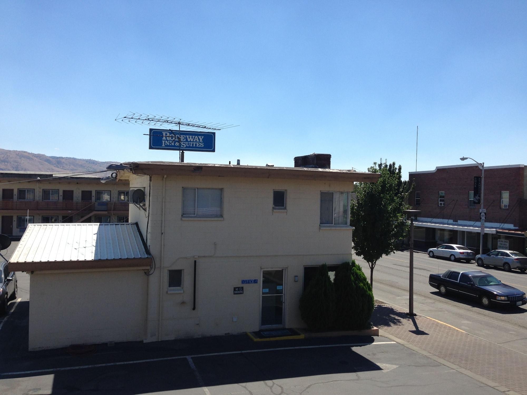 Vista Exterior Rodeway Inn & Suites Omak - Okanogan