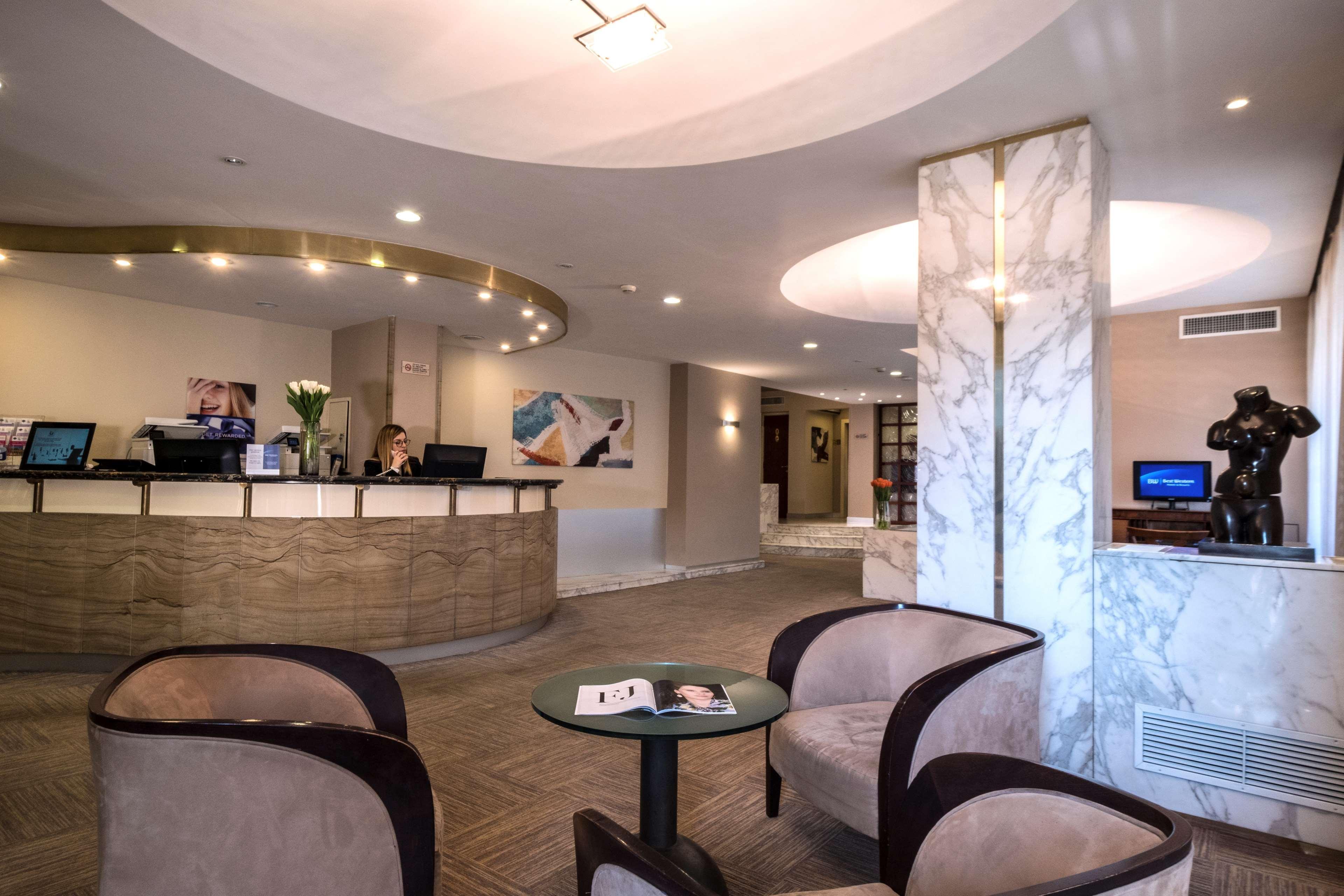 Vista Lobby Best Western Hotel Piccadilly