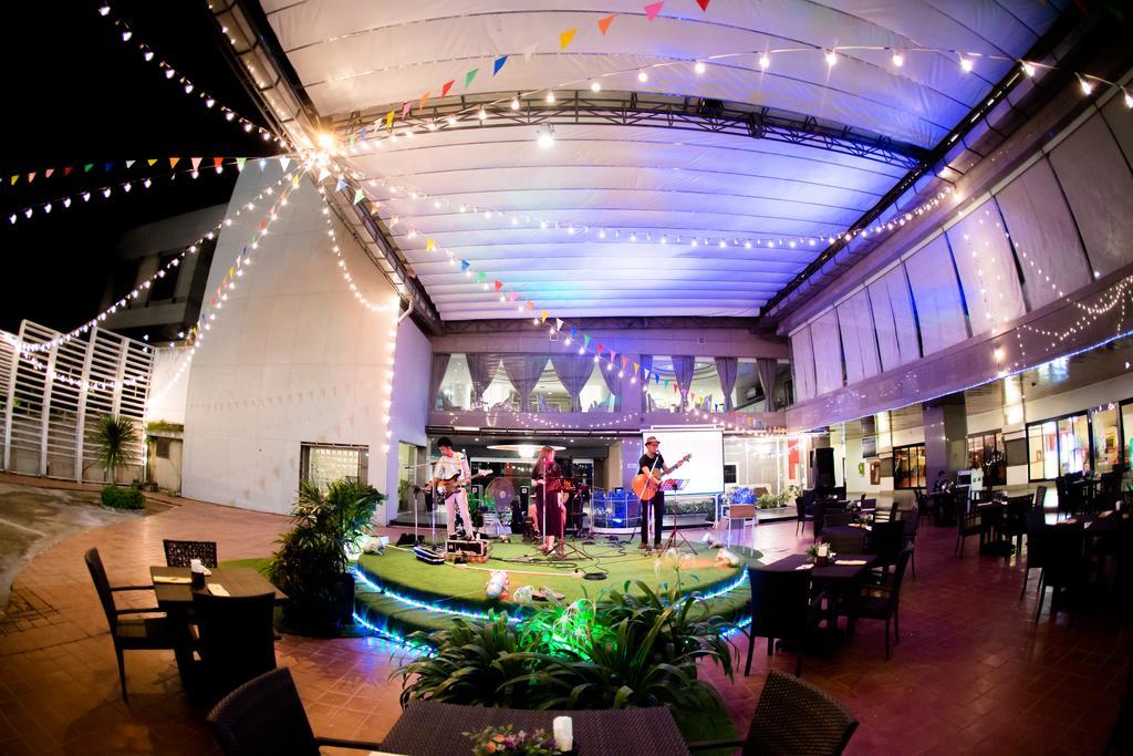 Bar/Salón Twin Lotus Hotel, Nakhon Si Thammarat