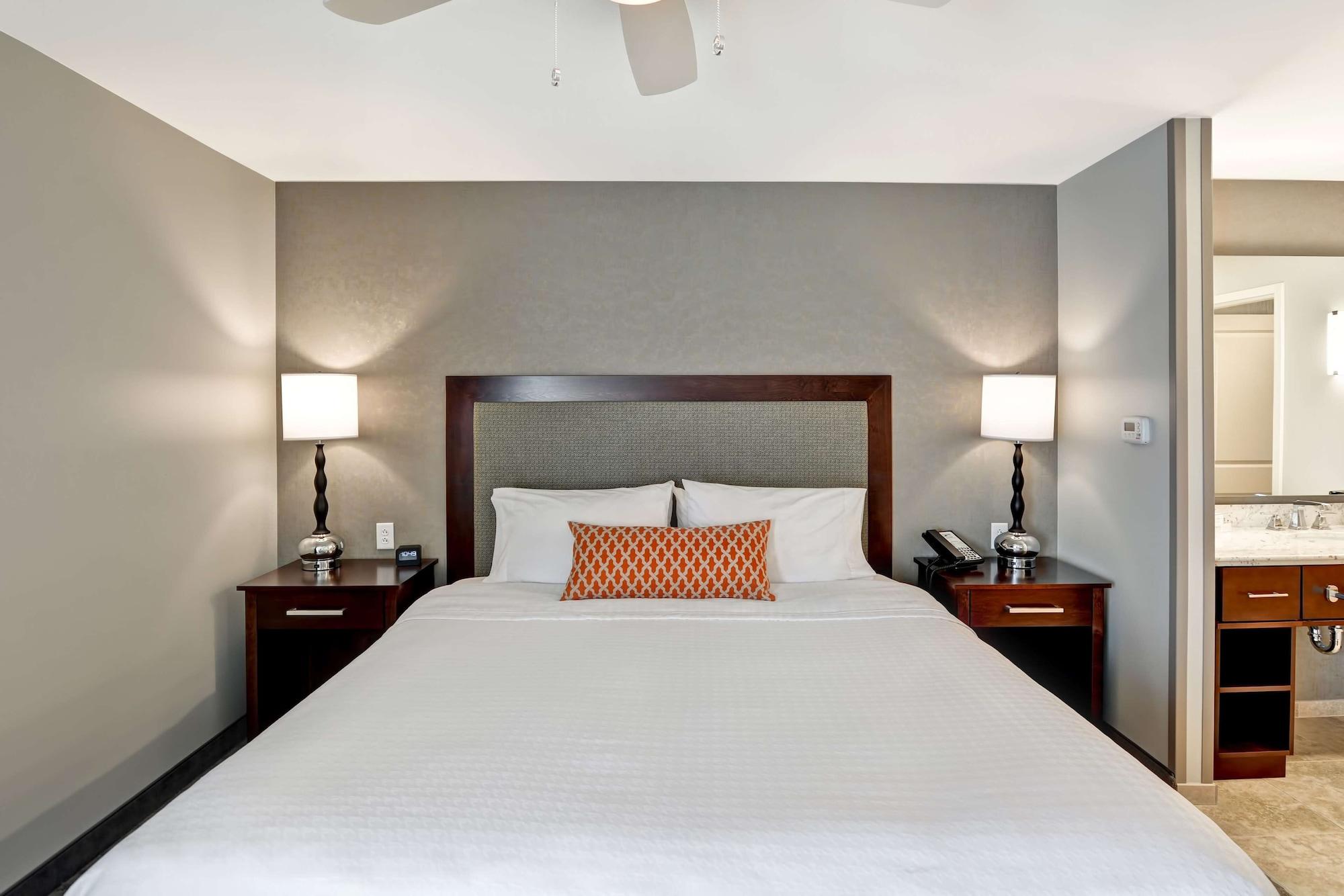 Habitación Homewood Suites by Hilton New Hartford Utica