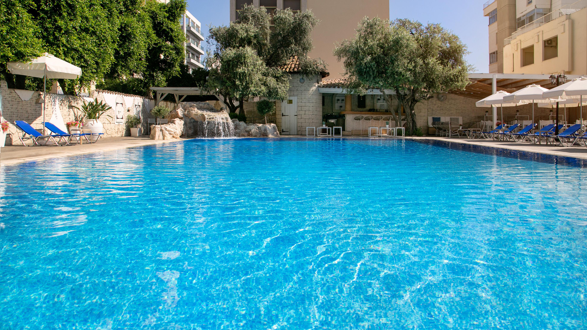 Vista Exterior Cleopatra Hotel
