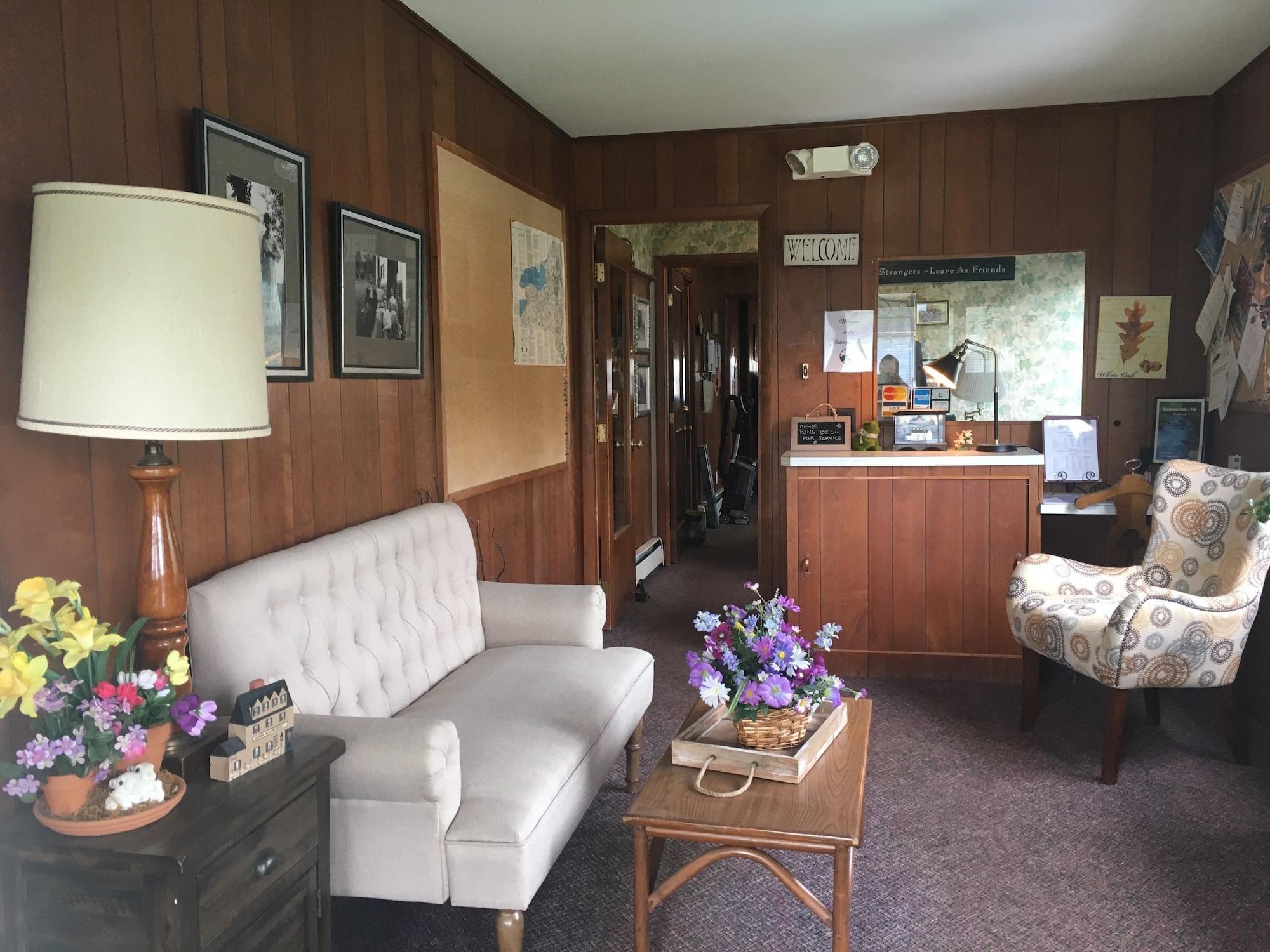 Vista Lobby The Colonial Motel