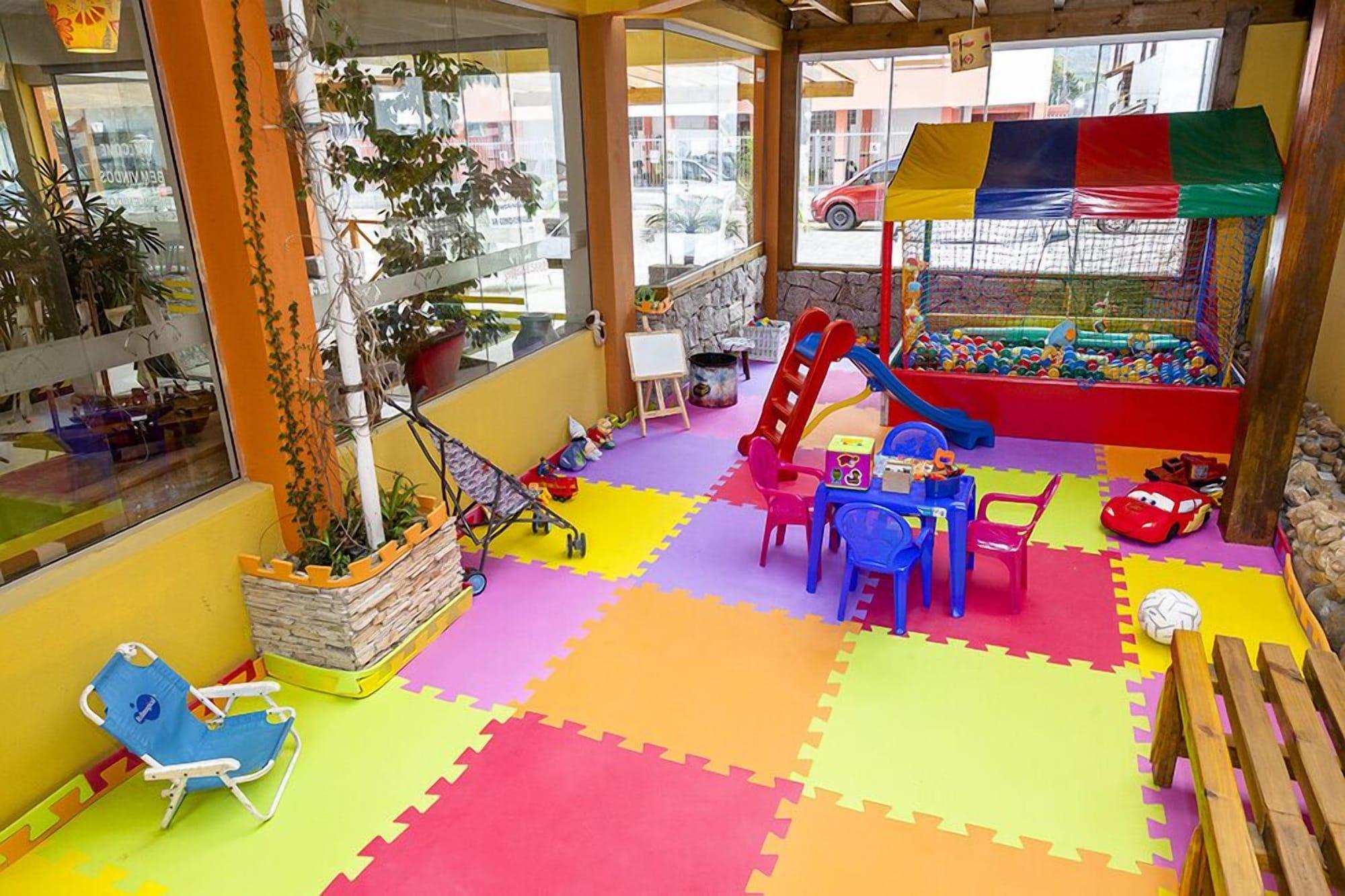 Instalaciones Recreativas Apart Hotel Fênix