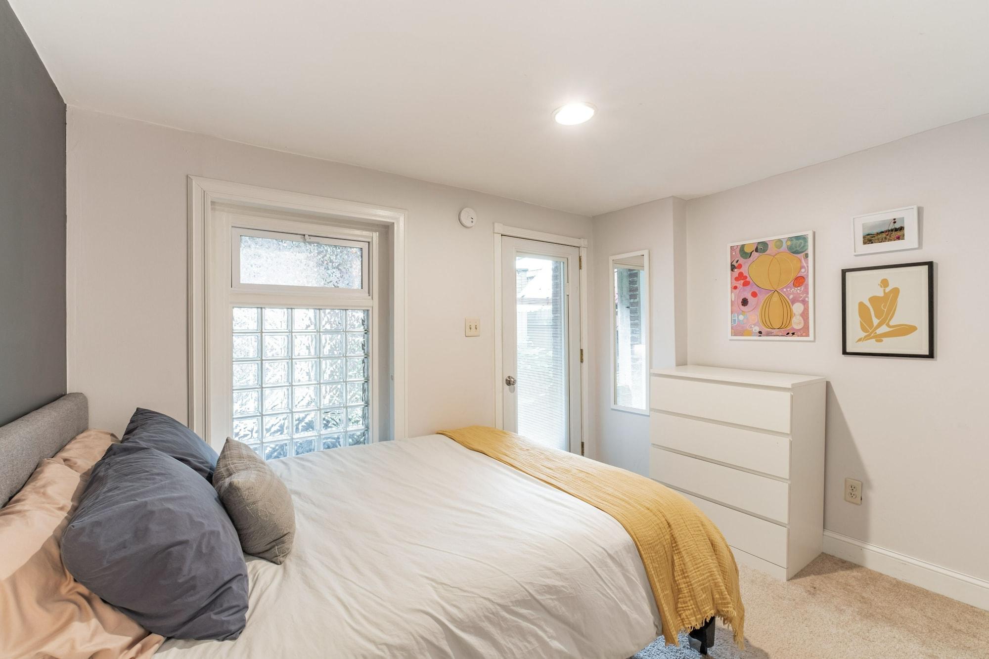 Habitación Cute And Charming 1br In Fantastic Location 1 Bedroom Townhouse by RedAwning