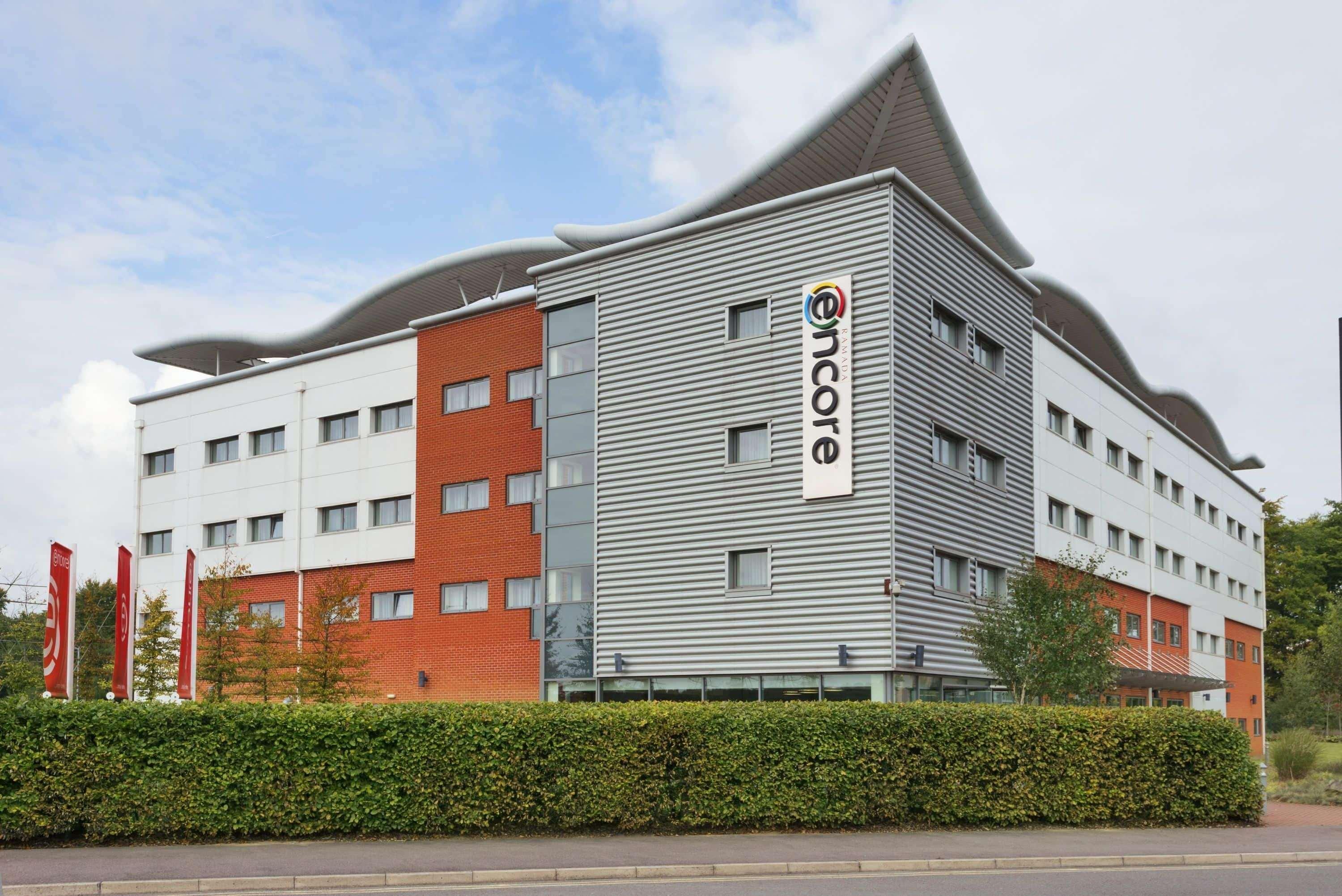 Vista Exterior Ramada Encore by Wyndham Doncaster Airport