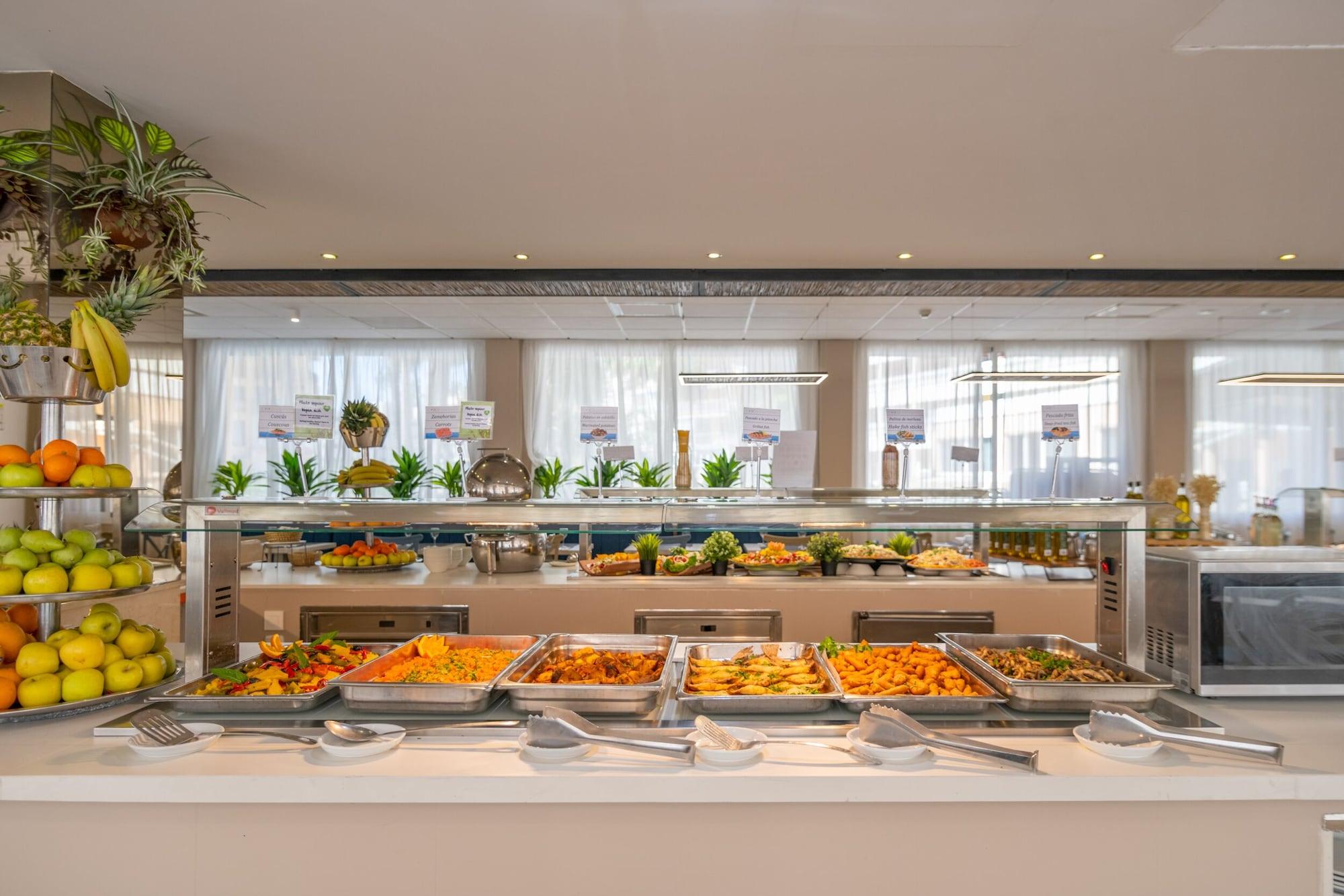 Restaurant Hotel Parasol by Dorobe
