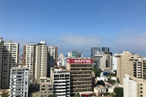 Alquiler Vacacional - Modern two-story apartment in Miraflores, excellent location.