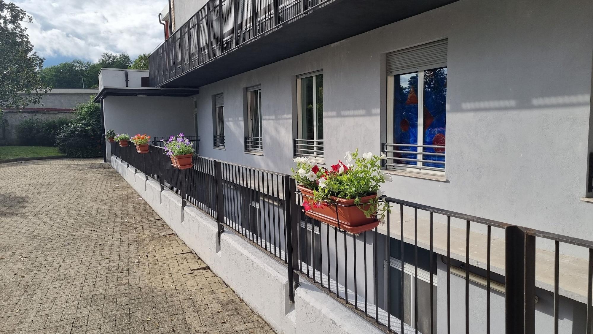 Vista Exterior Phi Hotel Homy Druento