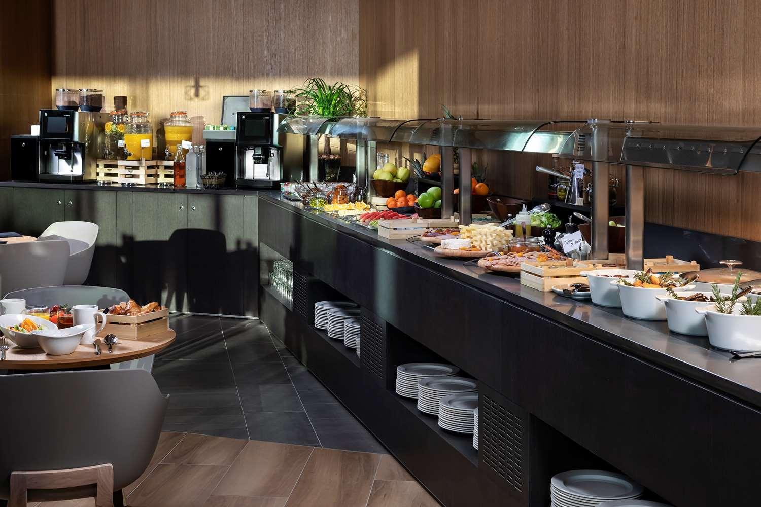 Restaurant INNSiDE by Mellá Paris Charles de Gaulle Airport