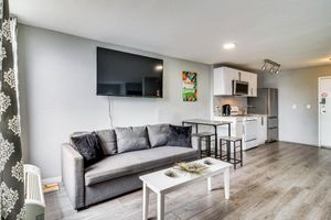 Alquiler Vacacional - 2 Blocks to Shore! Chic South Beach Studio