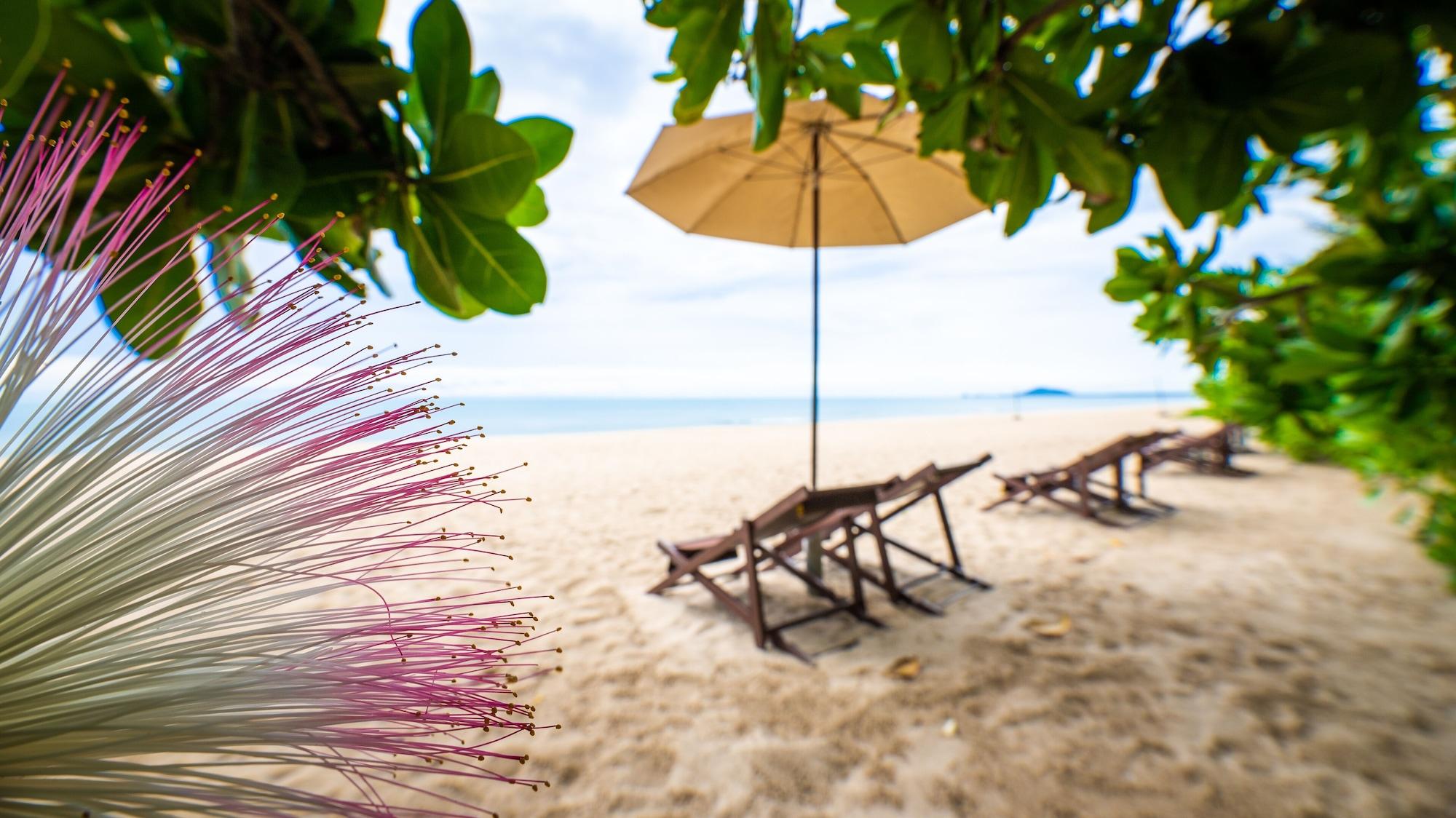 Playa Baan Klang Aow Beach Resort
