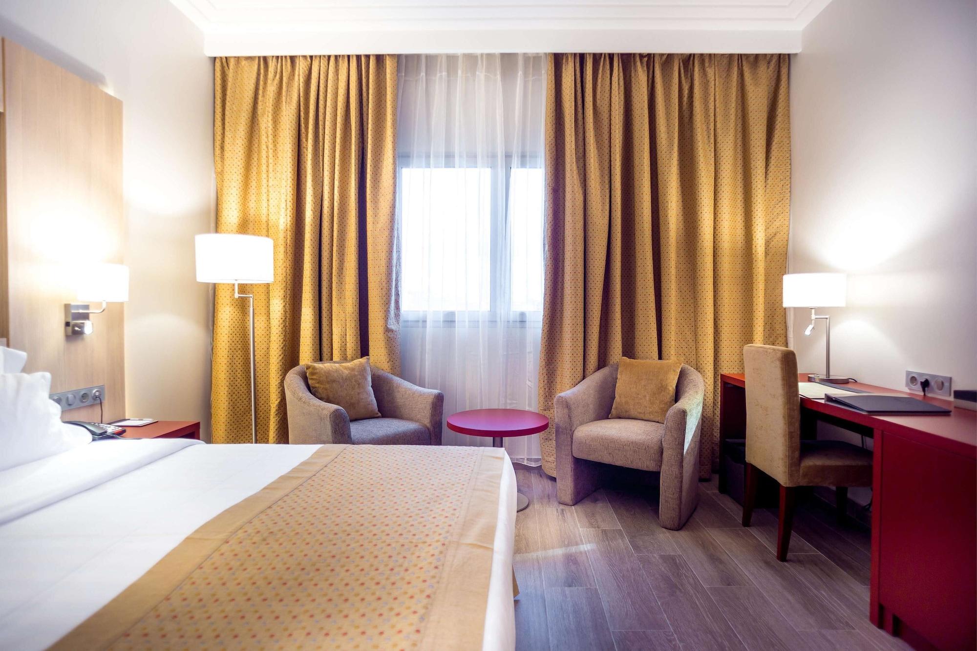 Habitación Golden Tulip Le Diplomate Cotonou