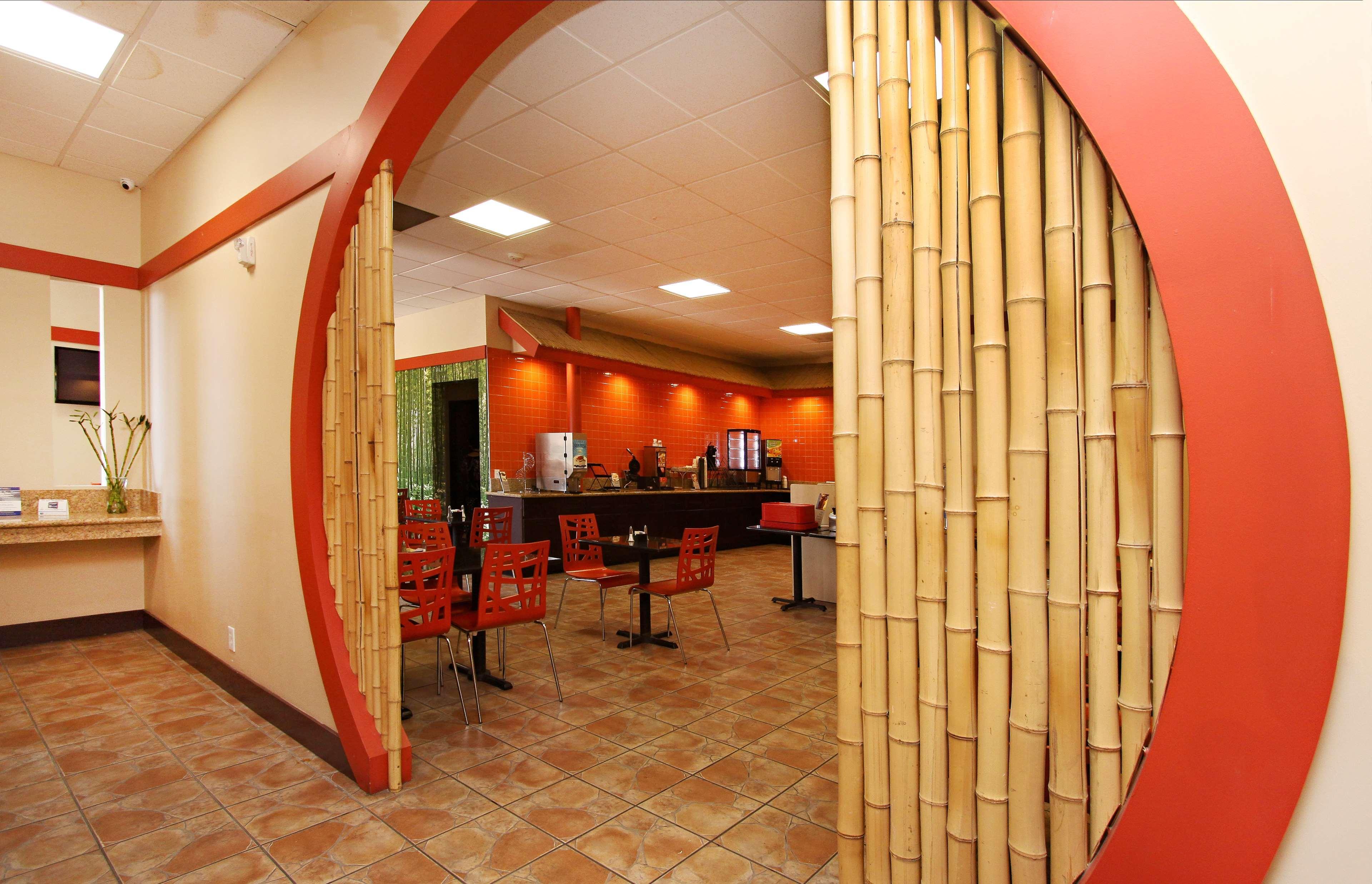 Restaurant Aiden Los Angeles Downtown Dragon Gate Inn