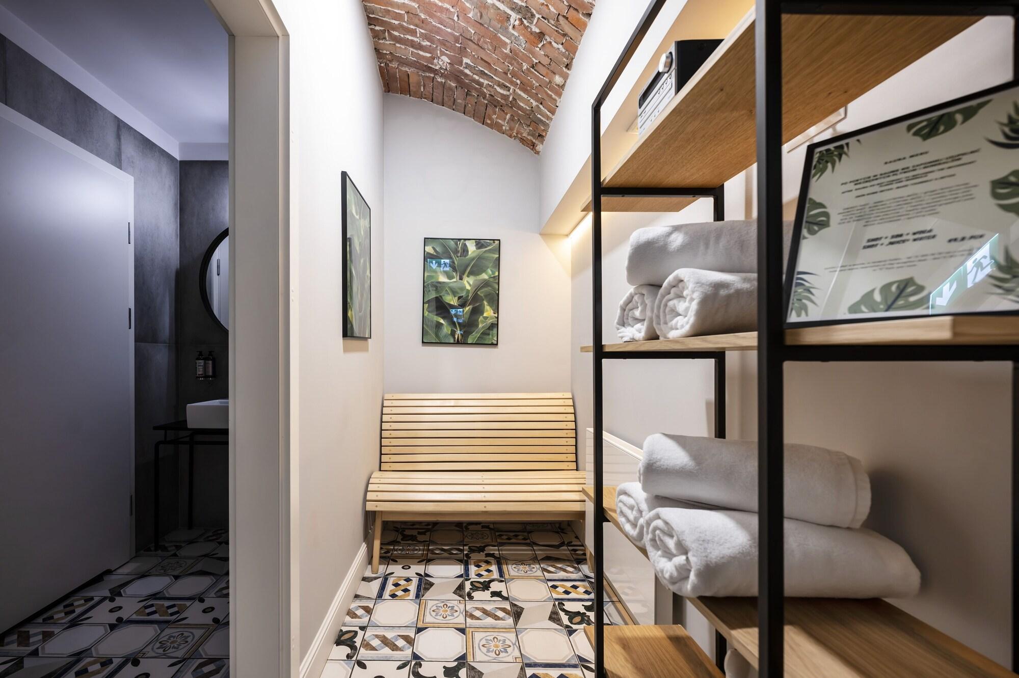 Spa Hotel Indigo Krakow - Old Town by IHG